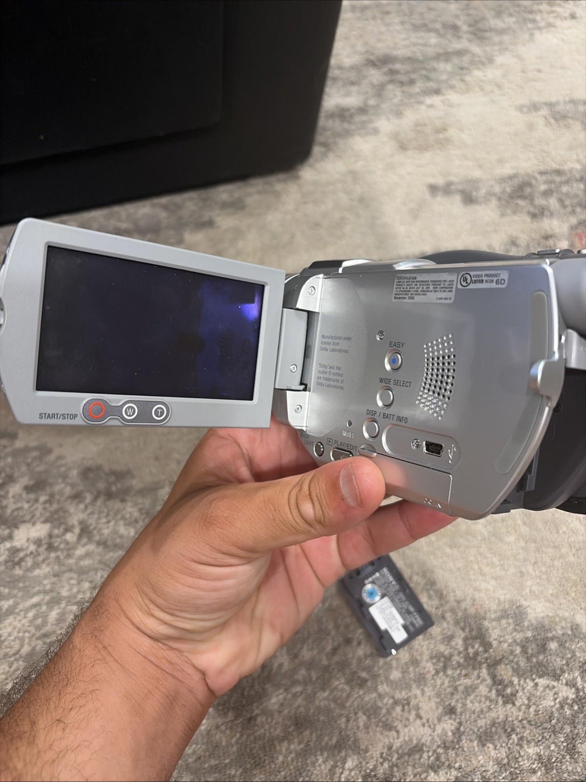 Sony Handycam DCR-DVD505 Digital Video Camera Camcorder w/Battery NO CHARGER