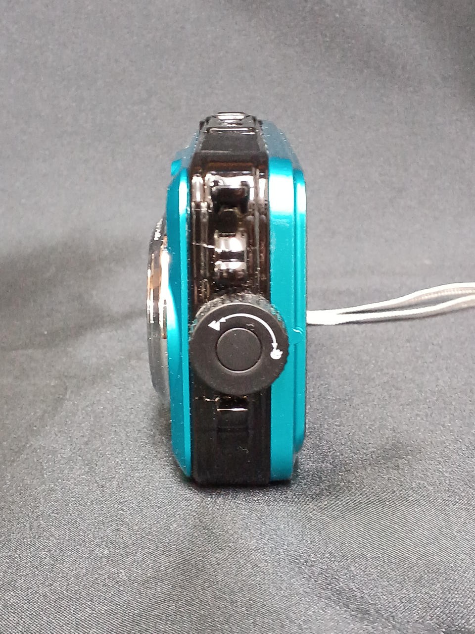 Monotaro M-W2400M-1 Compact Digital Camera, 3-Month Warranty