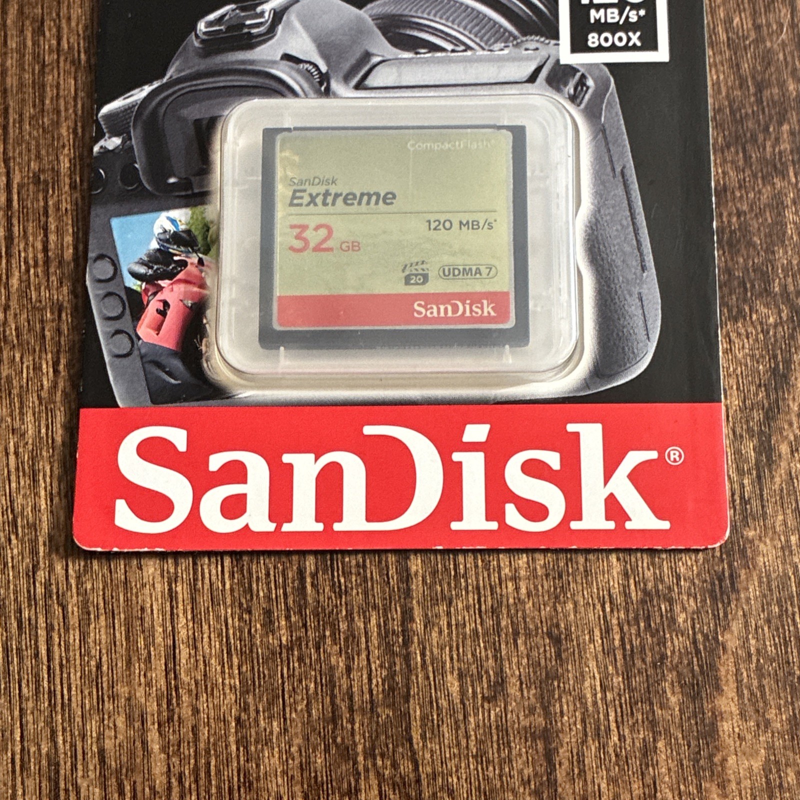 SanDisk Extreme 32 GB UDMA7 CompactFlash Card Black And Gold SDCFXSB-032G-G46