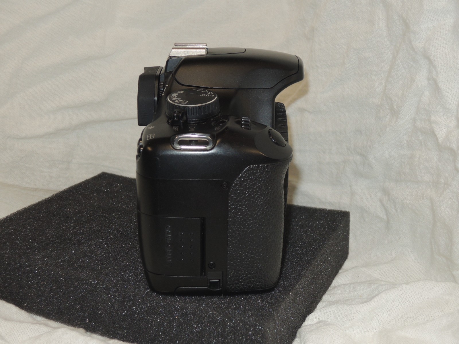 Canon EOS Rebel XSi 450D 12.2MP DSLR Digital Camera – Body Only