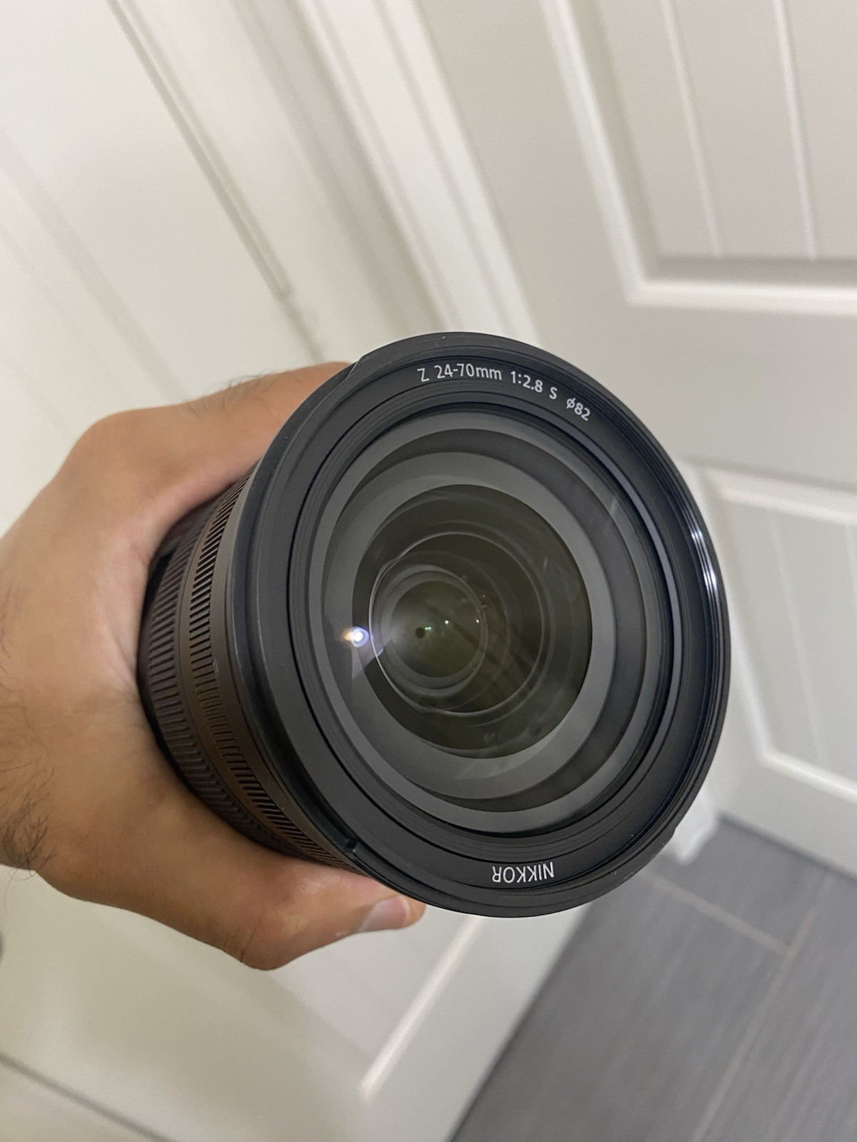 Nikon NIKKOR Z 24-70mm f/2.8 S Lens With Caps & Hood