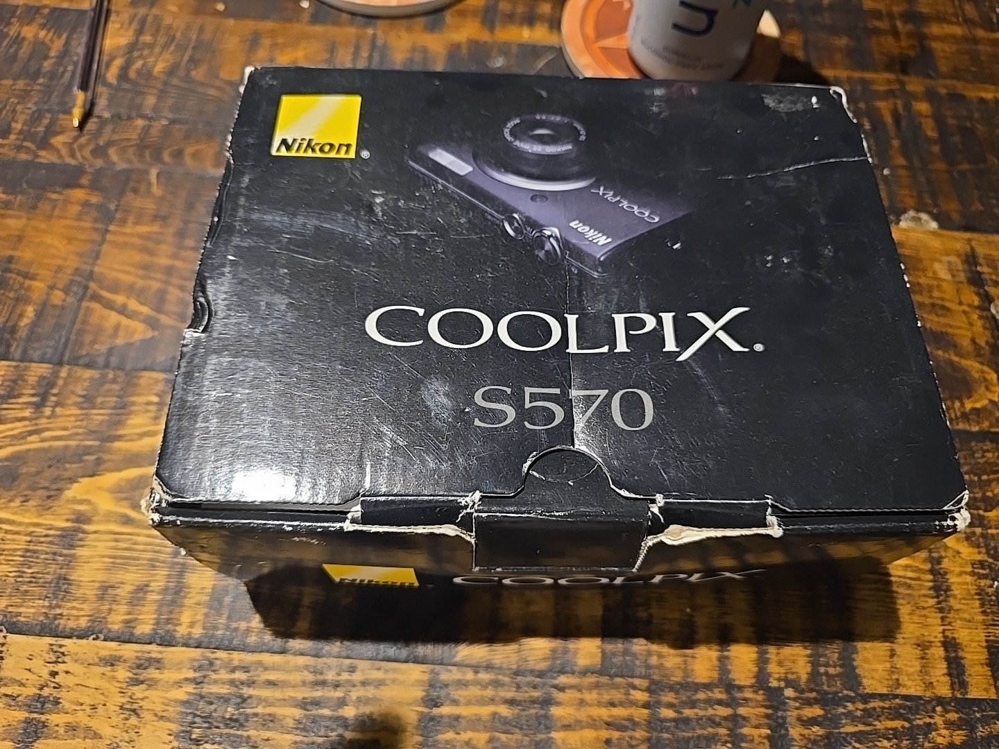Nikon COOLPIX S570 12.0MP Digital Camera – Violet