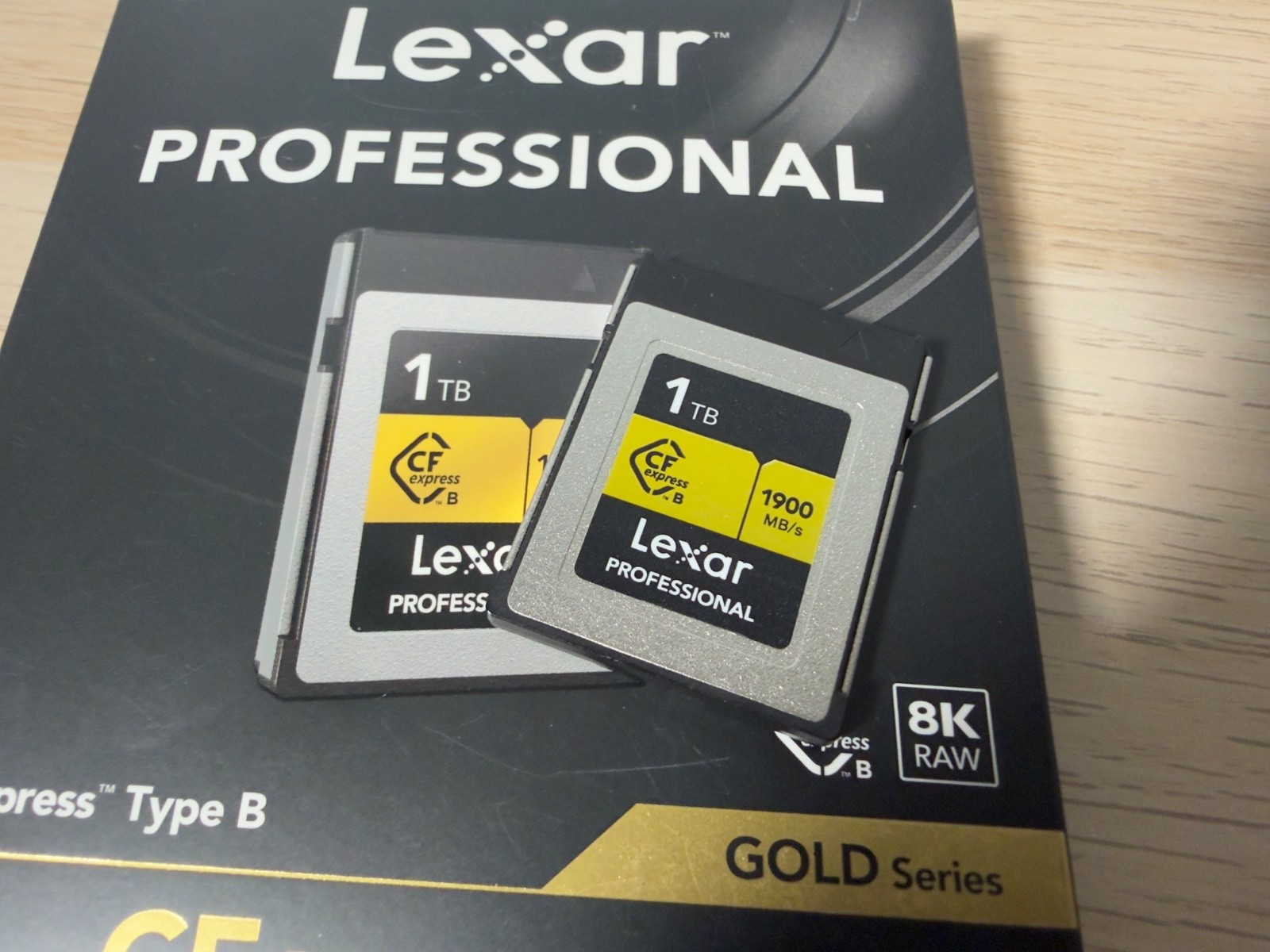 Lexar 1TB Professional Gold CFexpress 4.0 Type B Card