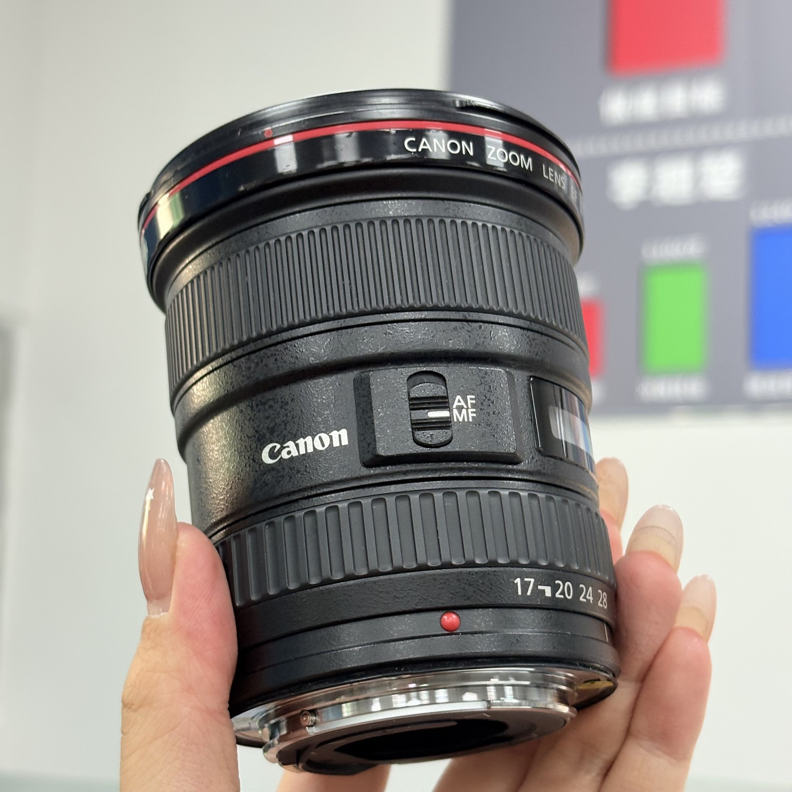 Canon EF 17-40mm F/4L Ultra Wide Angle Zoom Lens for Canon EF Mount Tested