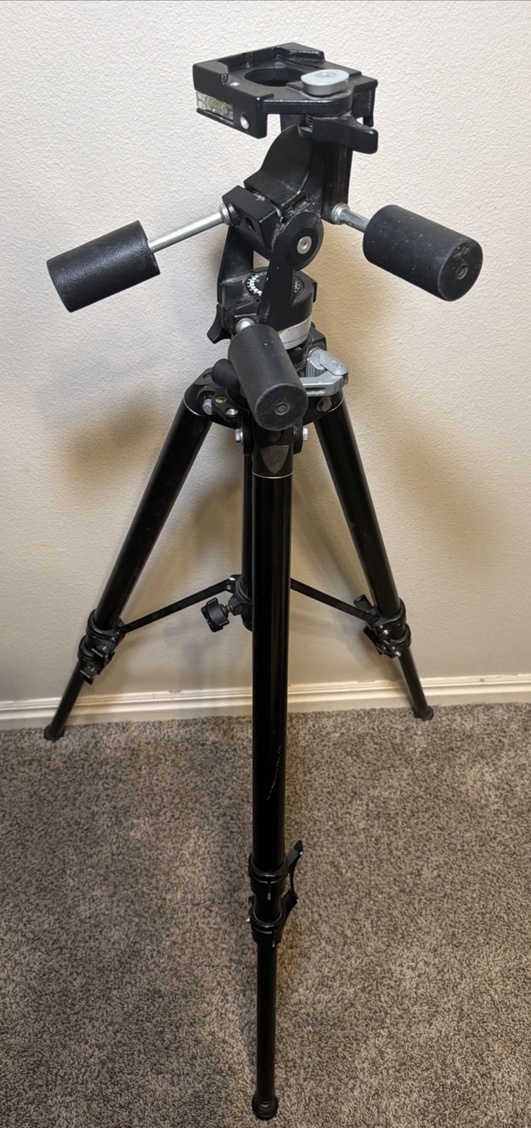 Manfrotto 074B Professional Tripod With Manfrotto # 29 Mk2 Head