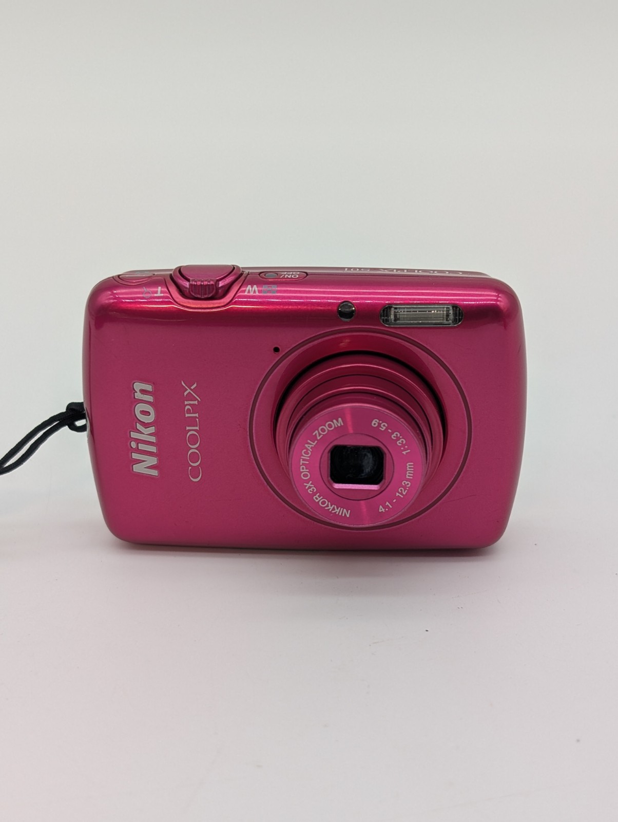 Nikon Coolpix S01 Pink Digital Camera – No Flash – For Parts Or Repair