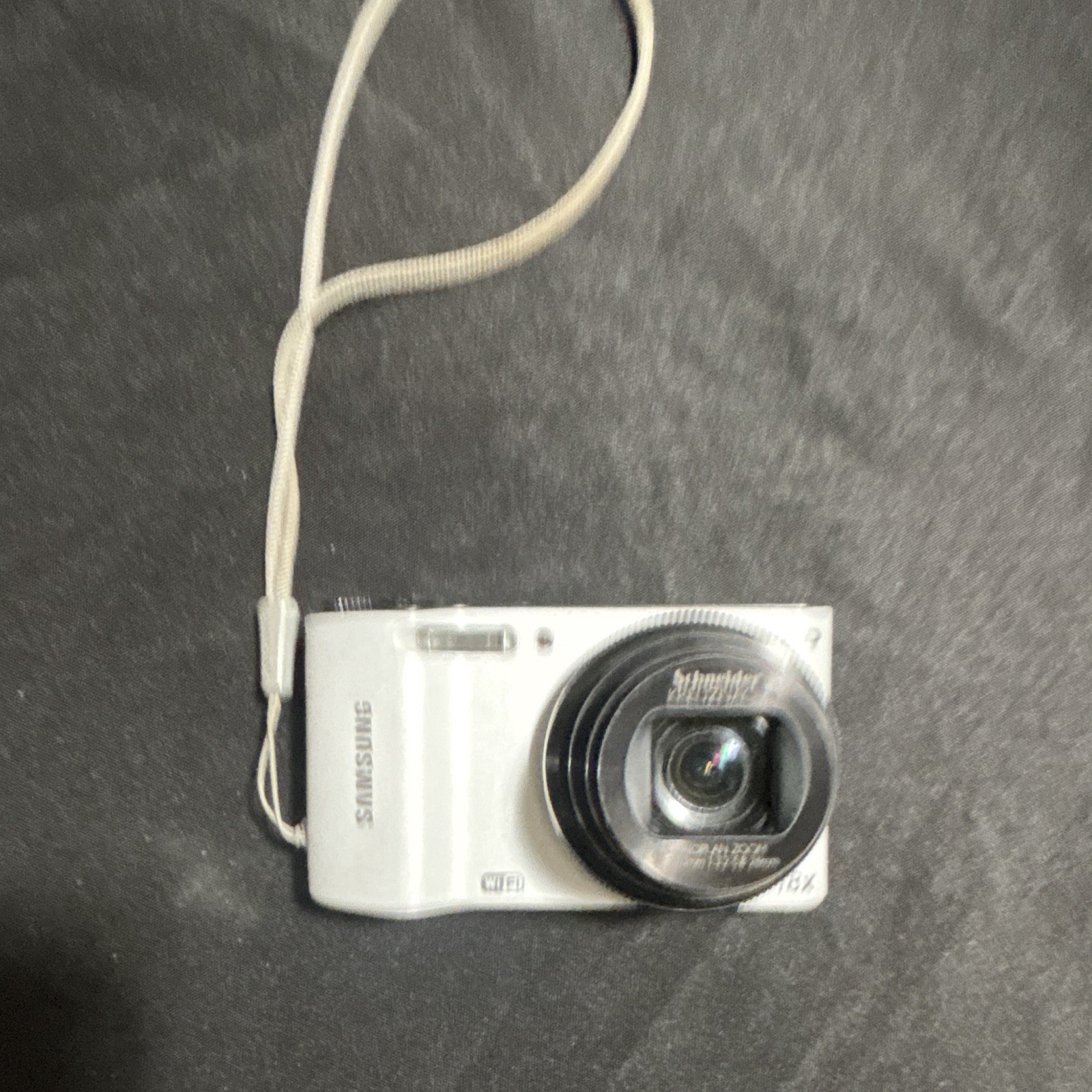 Samsung WB150F Compact Digital Camera 14.2MP 18x Zoom Wi-Fi Flash White (read)