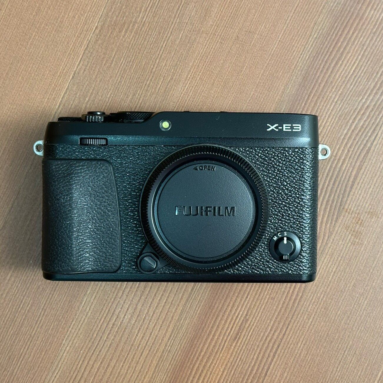 Fujifilm X-E3 Mirrorless Digital Camera Body 24.3 MP Bluetooth Wi-Fi English