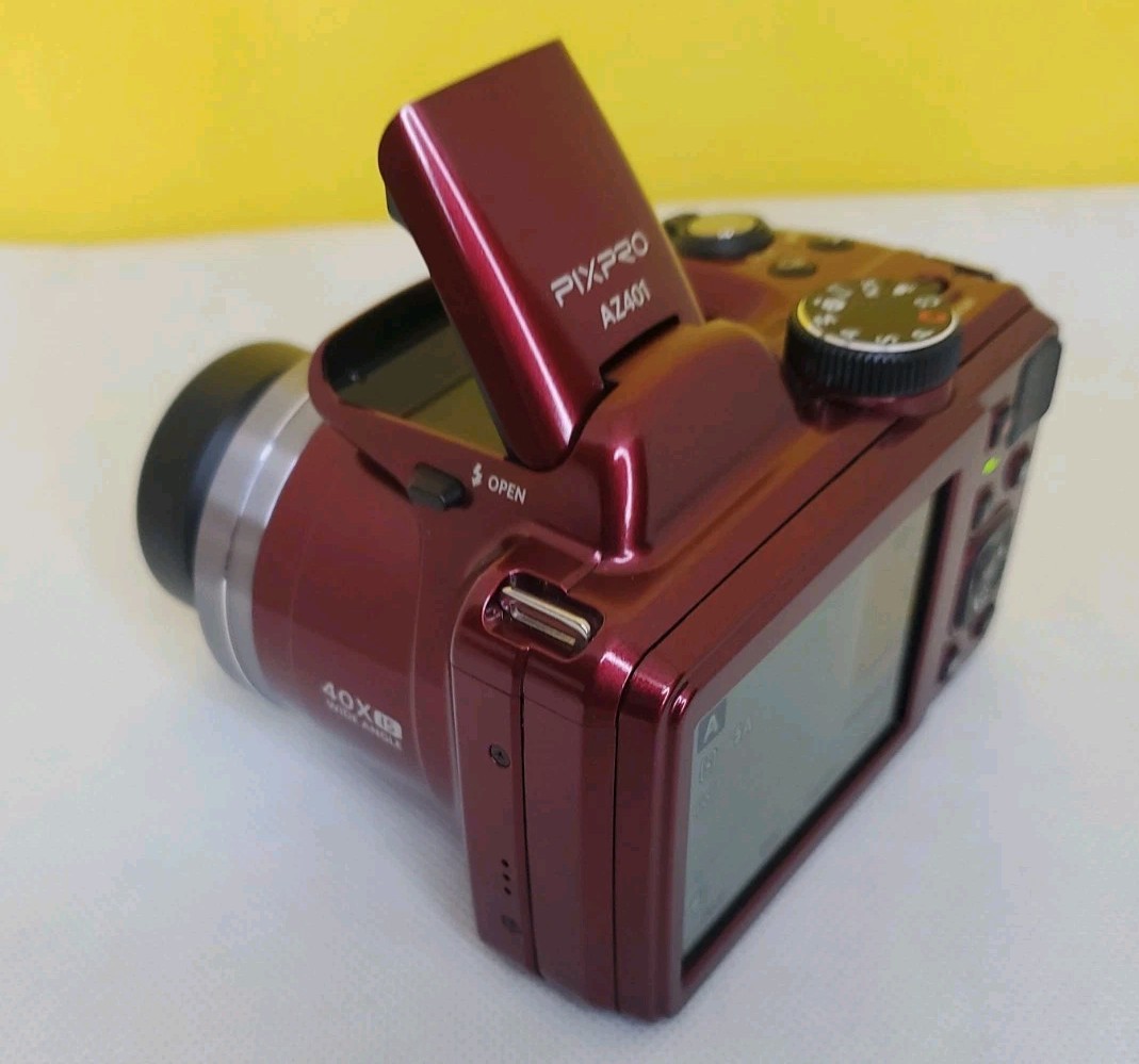 KODAK PIXPRO AZ401 Digital Camera 16MP 40X Zoom HD 720p – Red -Open Box