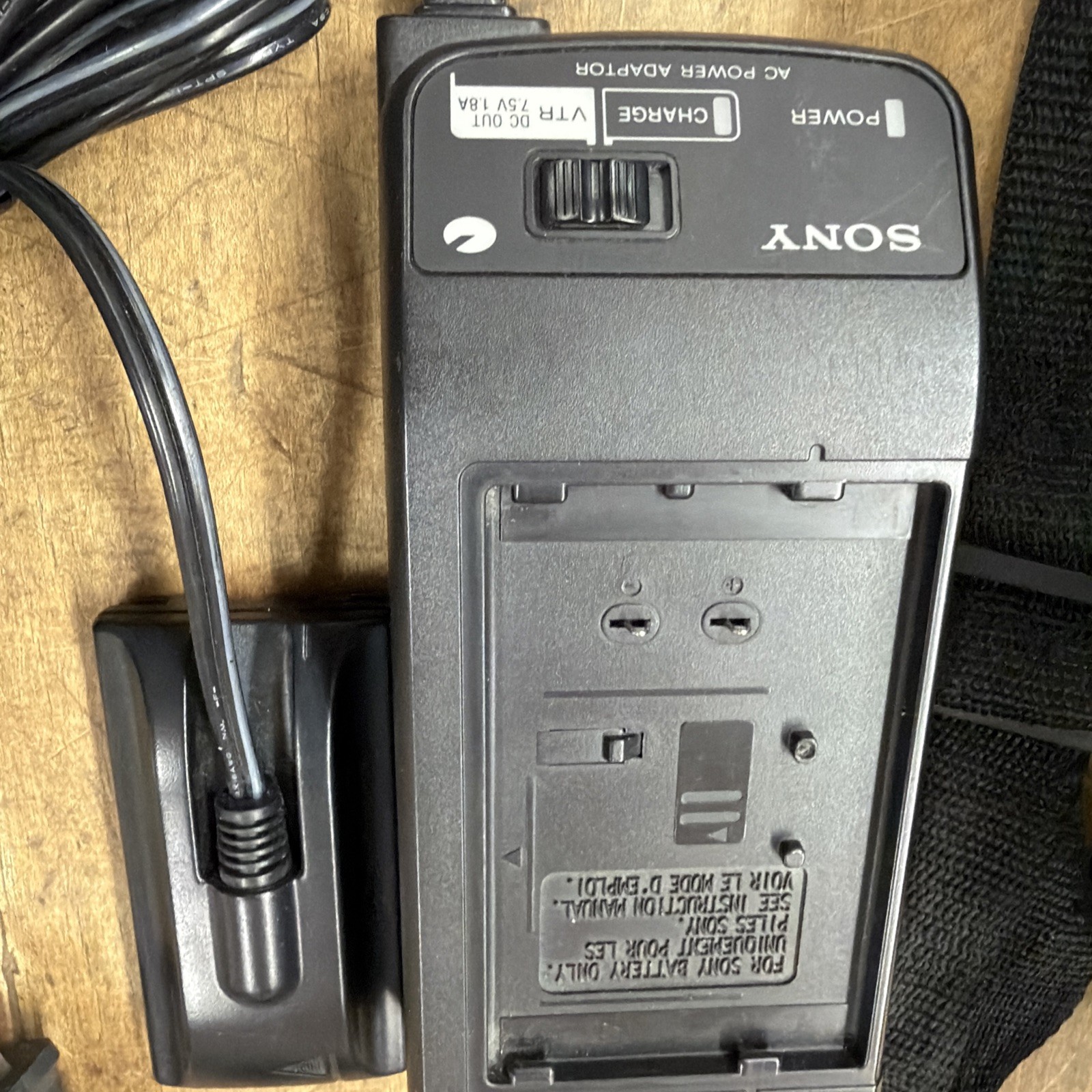 Sony CCD-TR66 8mm Video8 camera Camcorder VCR Player Video Transfer WORKS GREAT!