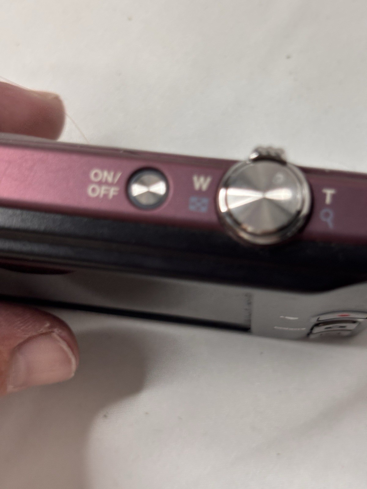 Nikon COOLPIX S4100 Digital Camera 14.0 MP 5x Optical Zoom Purple Built-in Flash