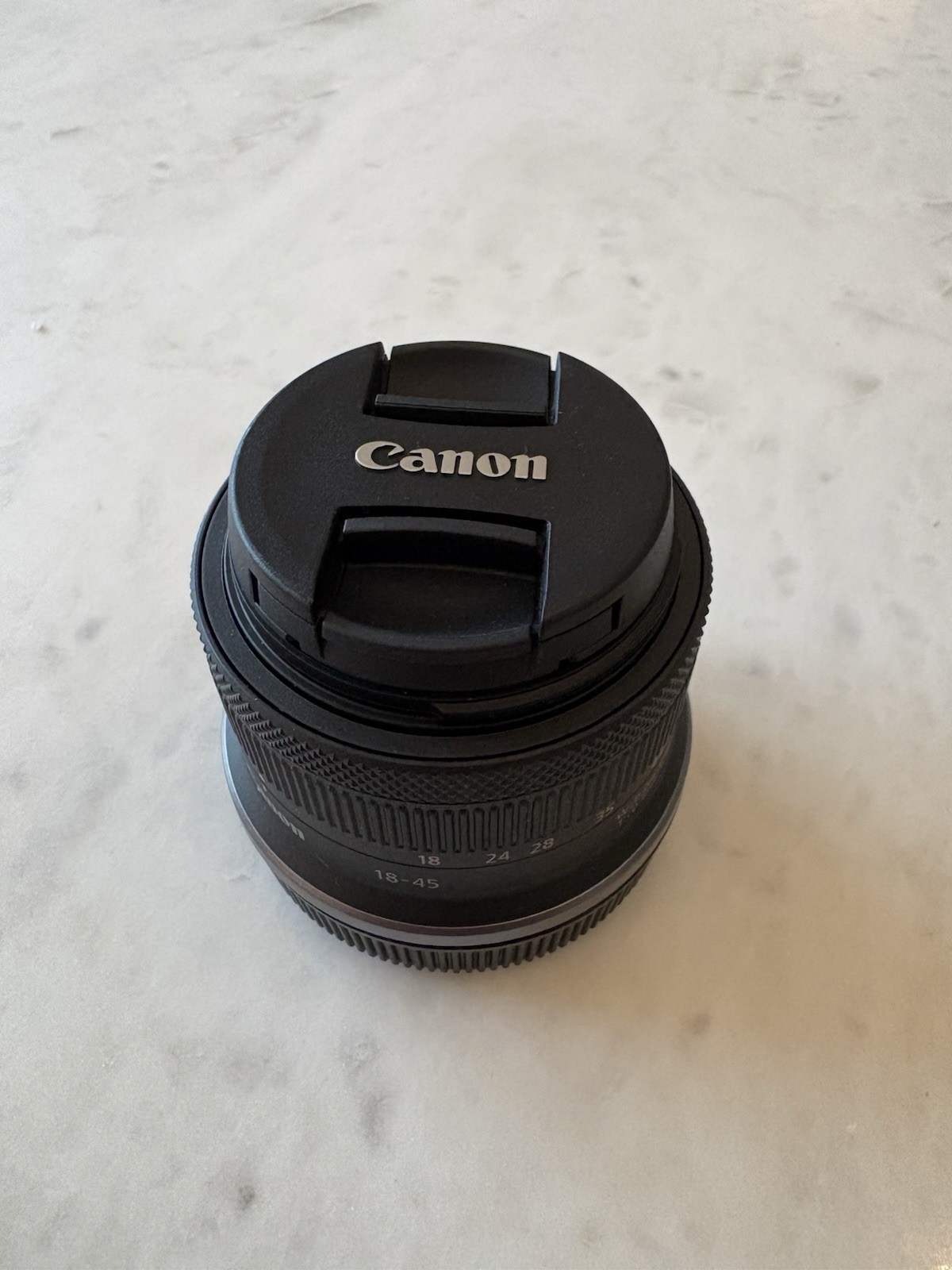 Canon Rf Kit Lenses 18-45mm with Lense Caps and Lens Hood