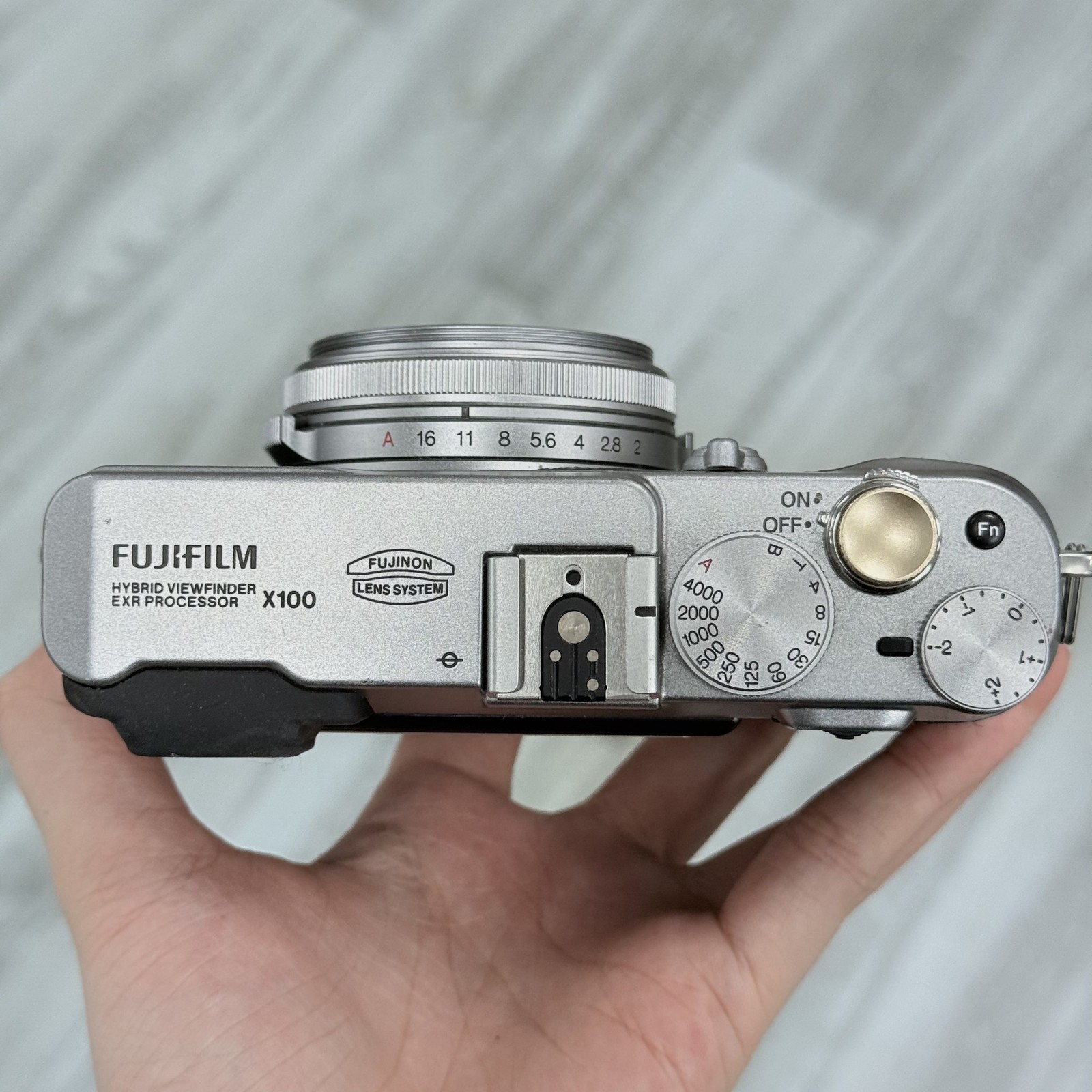 Fujifilm X100 Silver 16.3MP Compact Digital Camera 23mm f2 Lens High Quality
