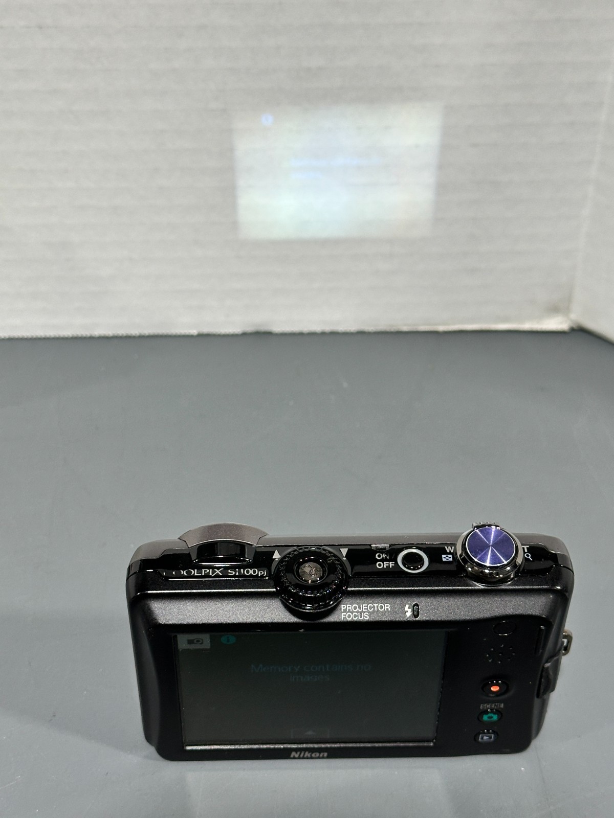Nikon Coolpix S1100pj 14.1 MP 5x Optical Zoom Compact Digital Camera Read Desc.