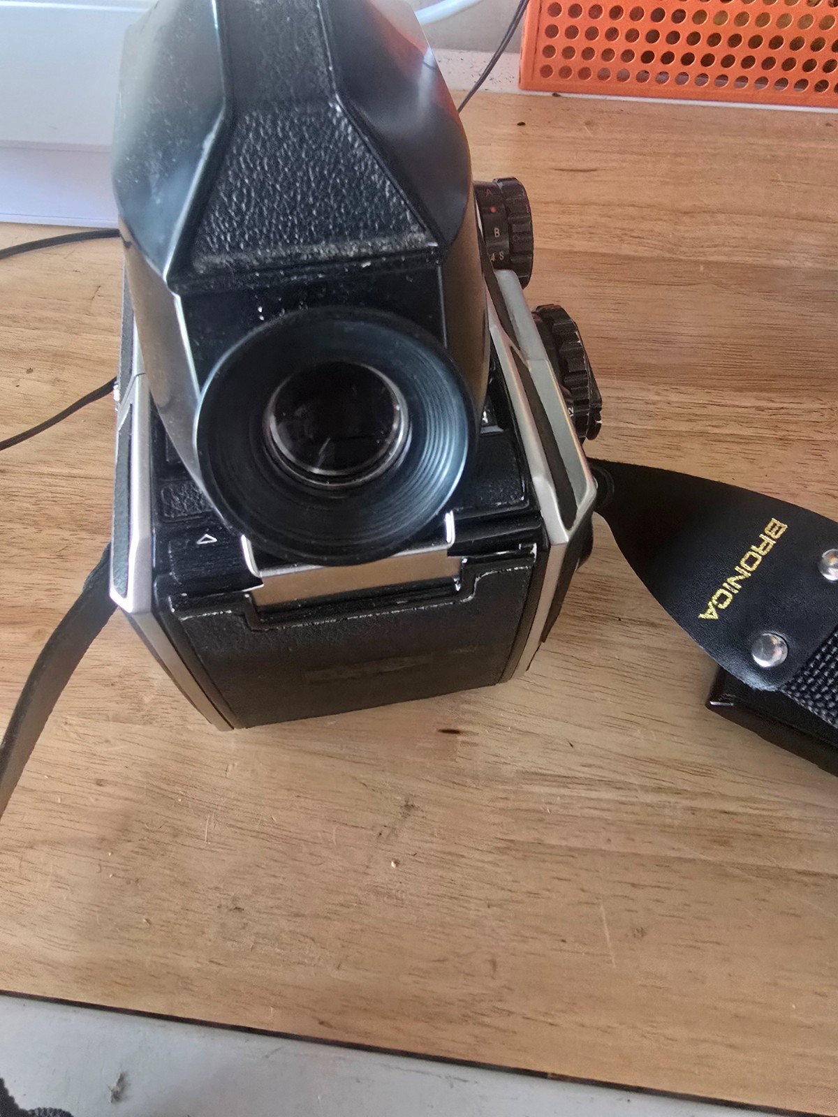 Zenza Bronica EC-TL 6×6 Film Camera Zenzanon 100mm f/2.8 Lens WLF & Prism