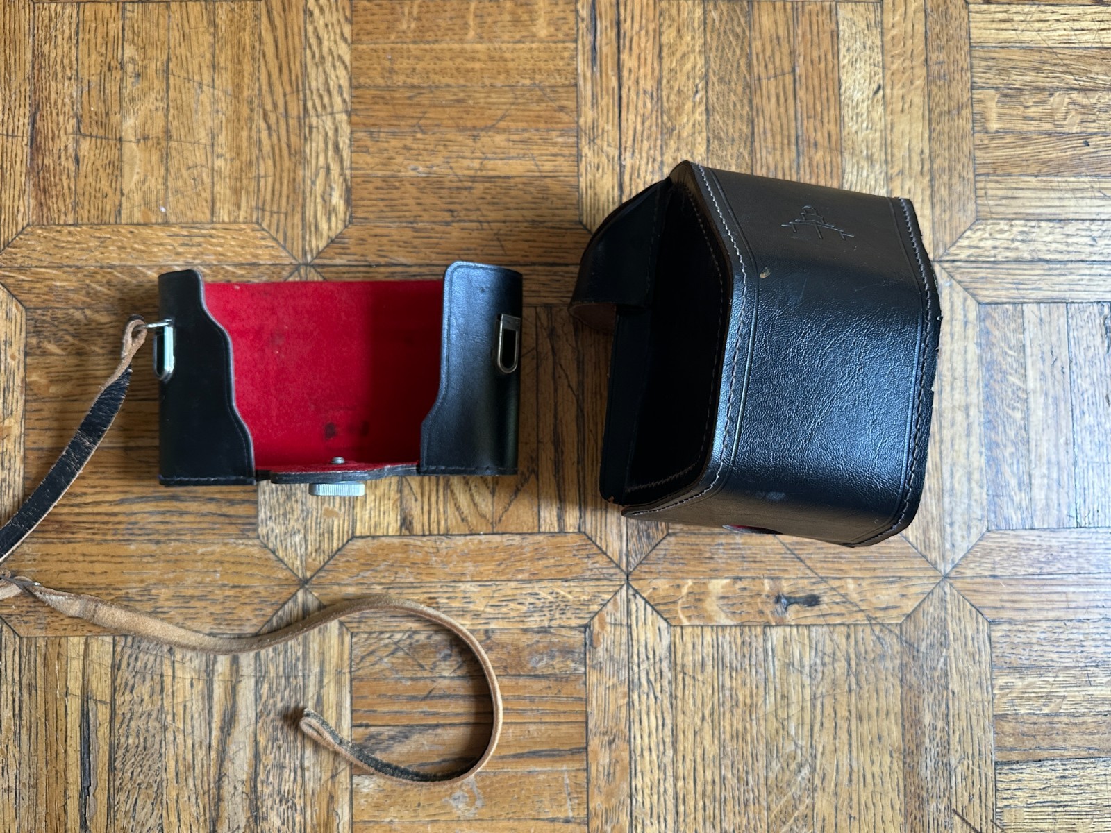 Pentacon Six TL Medium Format Film Camera w/ Carl Zeiss Jena Biometar 80mm f/2.8