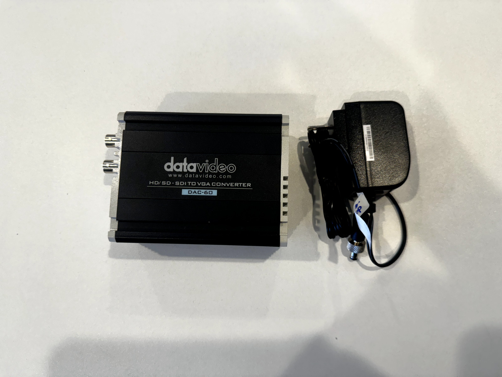 Datavideo DAC-60 HD/SD-SDI to VGA Converter w/ charger