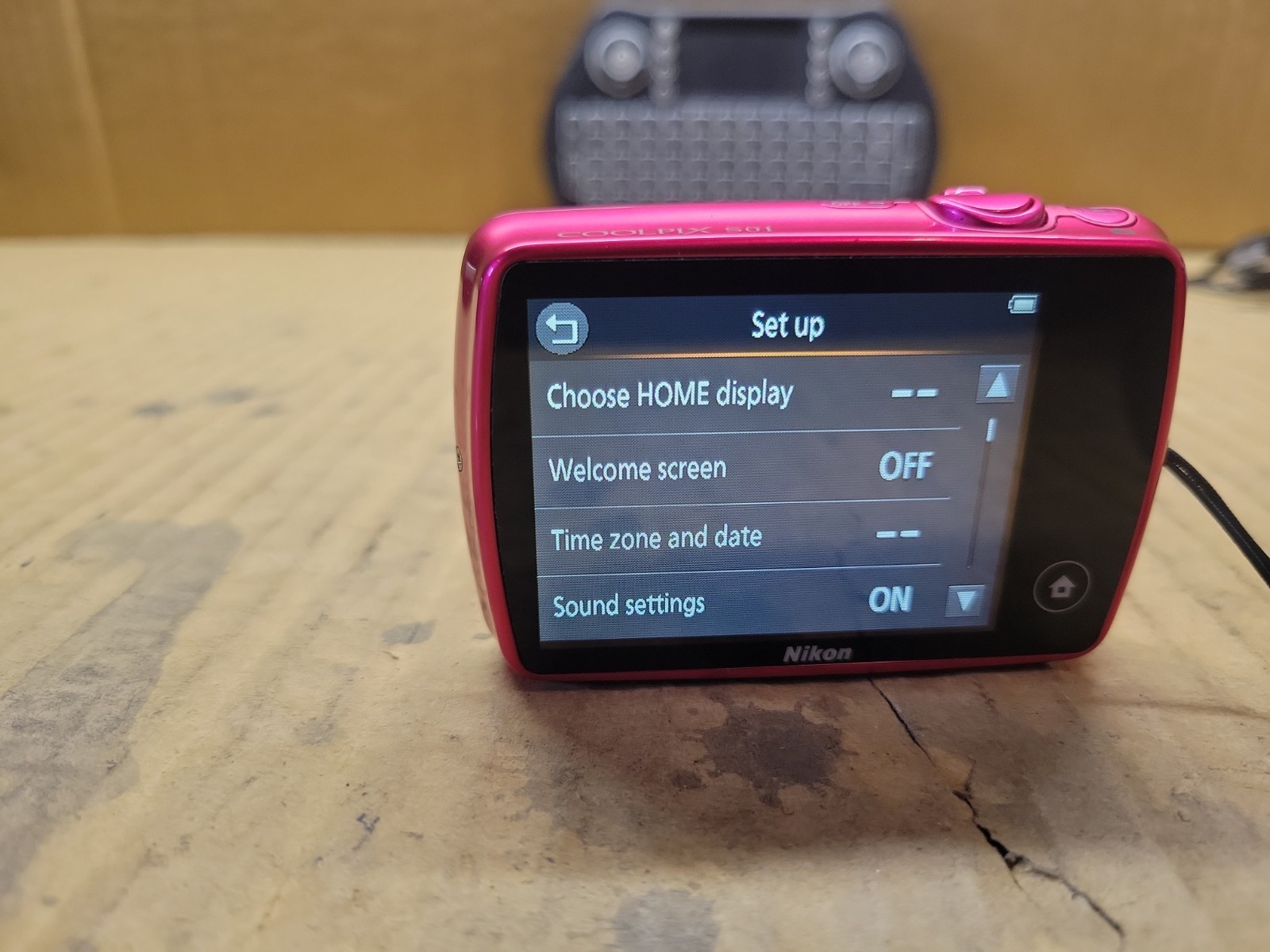 Nikon Coolpix S01 Digital 10.1MP 3x Zoom Digital Camera w charger – Pink B16