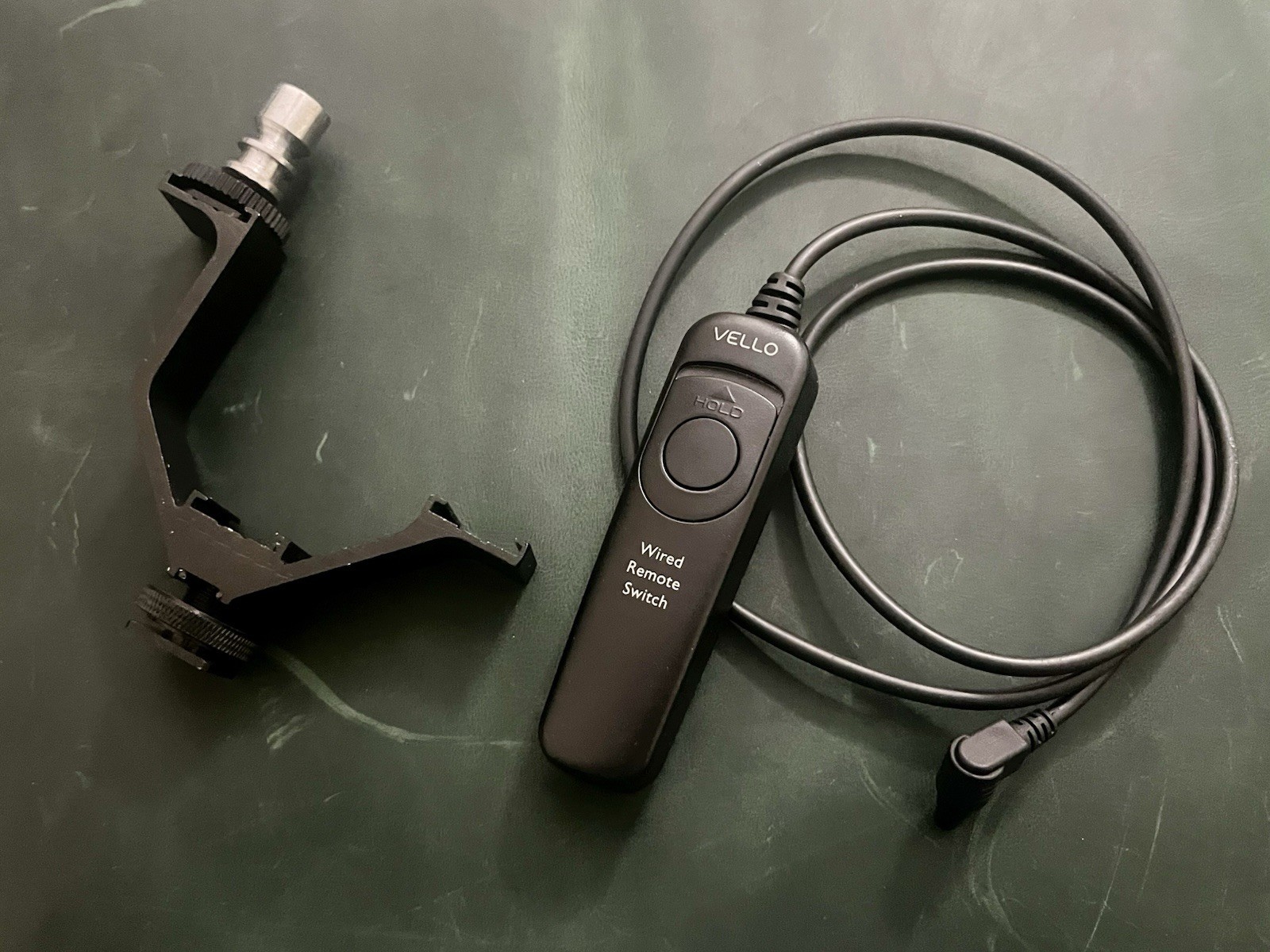 VELLO CB‑410 TRIPLE SHOE V‑BRACKET + VELLO REMOTE SWITCH