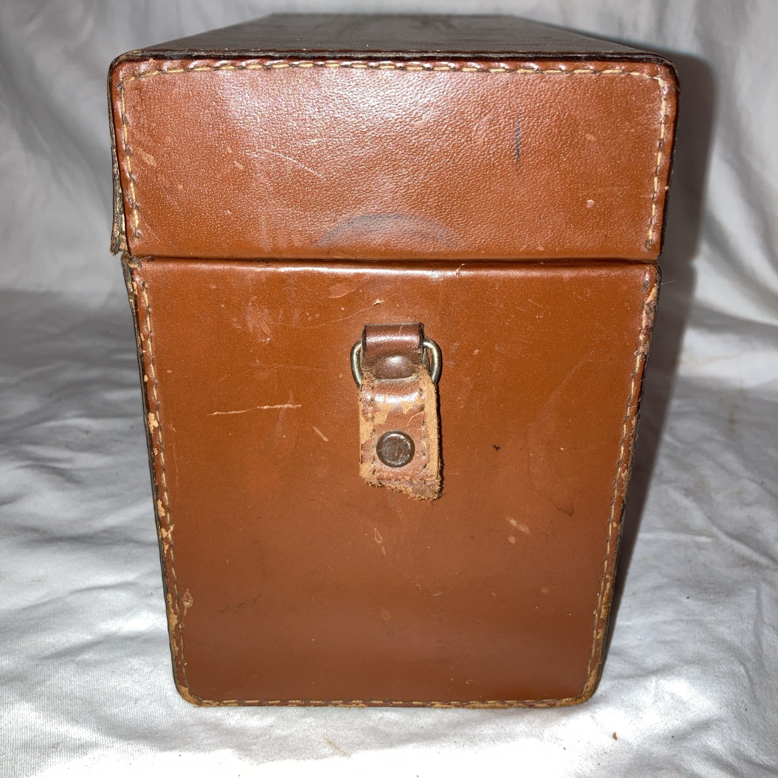 Vtg Revere 16mm Magazine Load Film Movie Camera 1940’s-1950’s w/ Case Untested