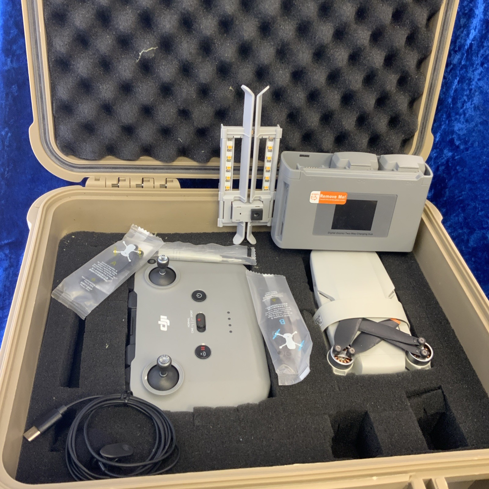 DJI Mini 2SE Drone With Battery And Case
