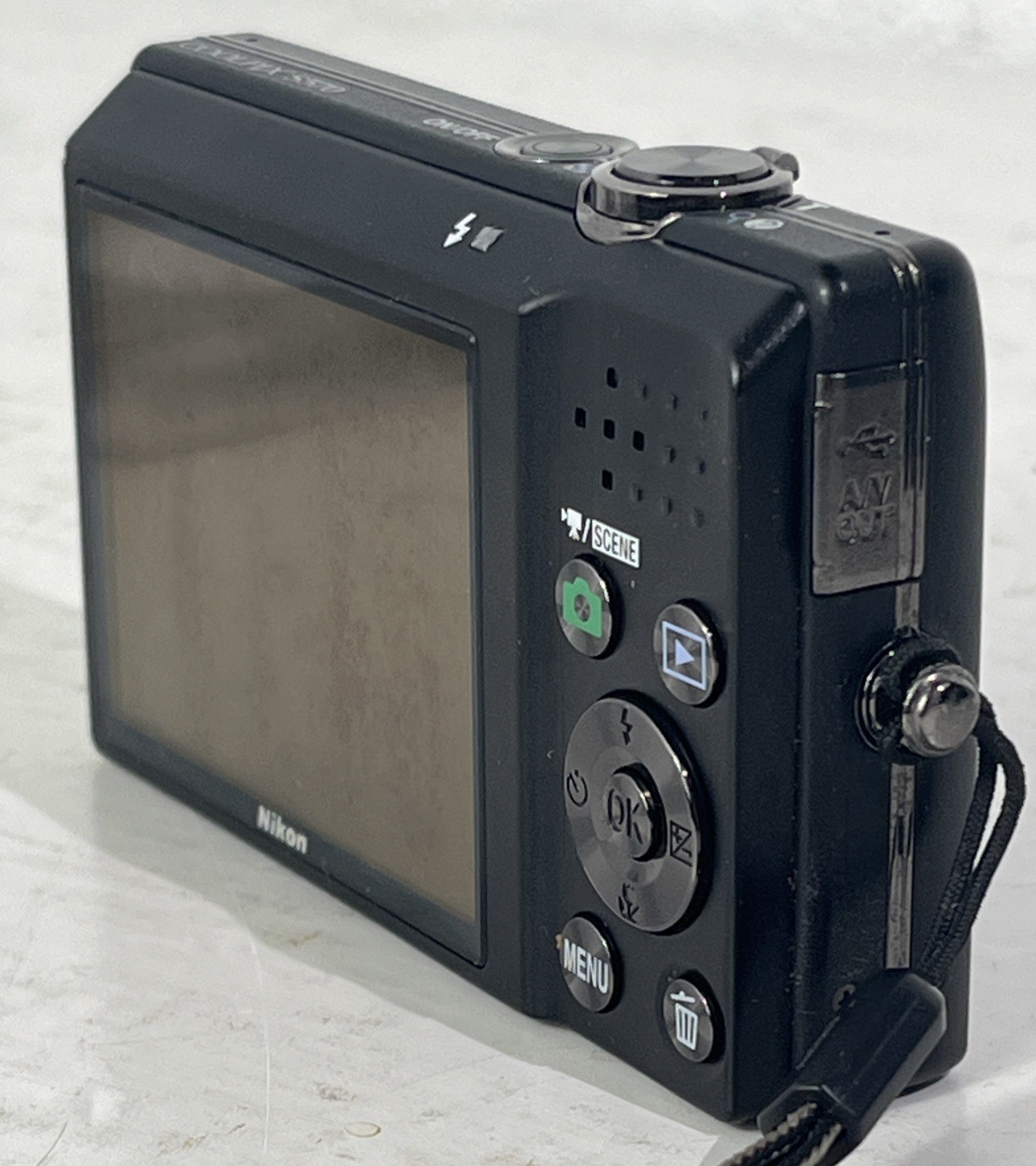 Nikon COOLPIX S570 12MP Compact Digital Camera 5x Optical Zoom Lens Error