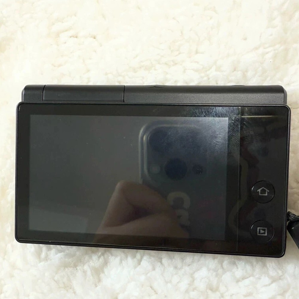 Samsung MV800 Digital Camera 16.1MP 5X Optical Zoom Selfie Flip-out Vlog Black