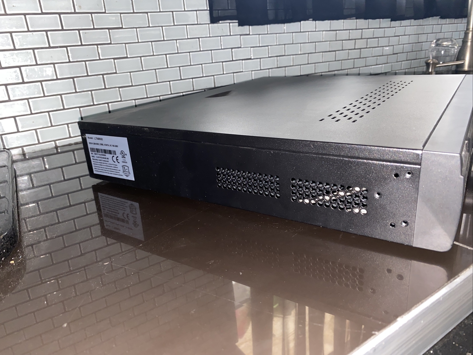 LTS LTN8932 32ch h.264 nvr cvbs 4 sata ac 100-240v