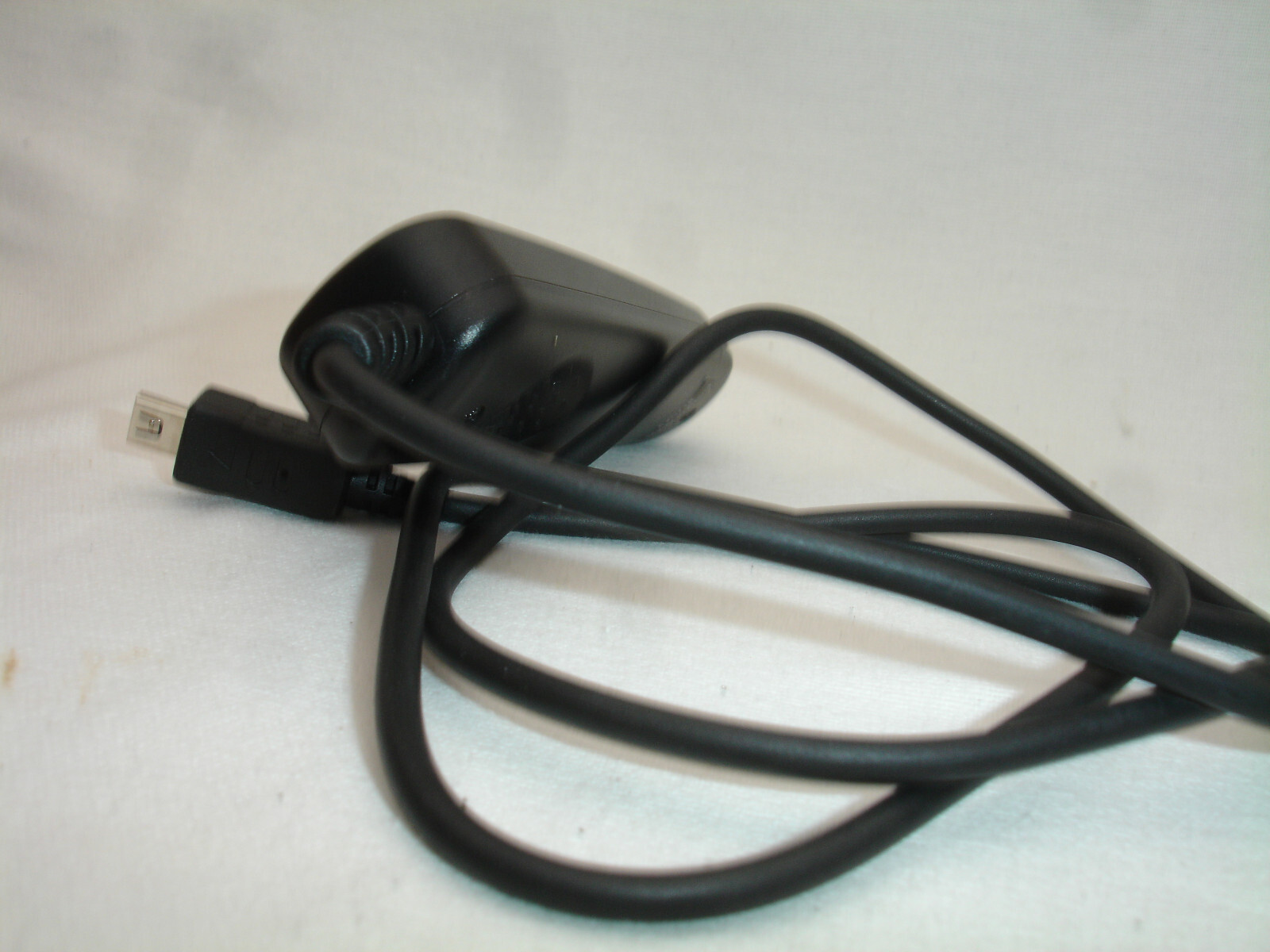 Vello RS-O311 Wired Remote Switch for Olympus Cameras