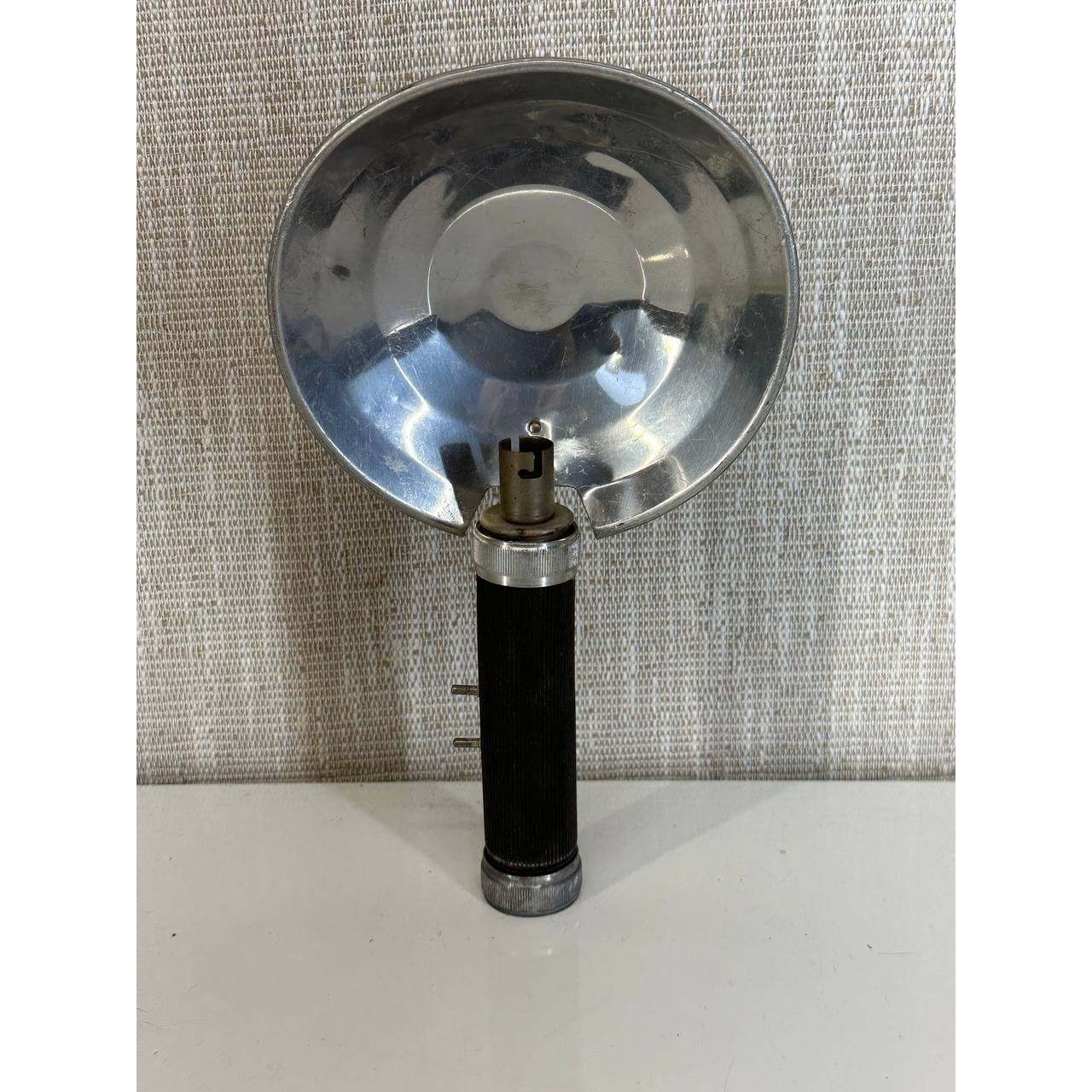 Vintage Battery Powered Camera Flash Unit Circular Reflector – 051/1 (119)