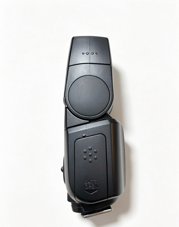 Canon Speedlite EL-100 external flash, all functions work perfectly.