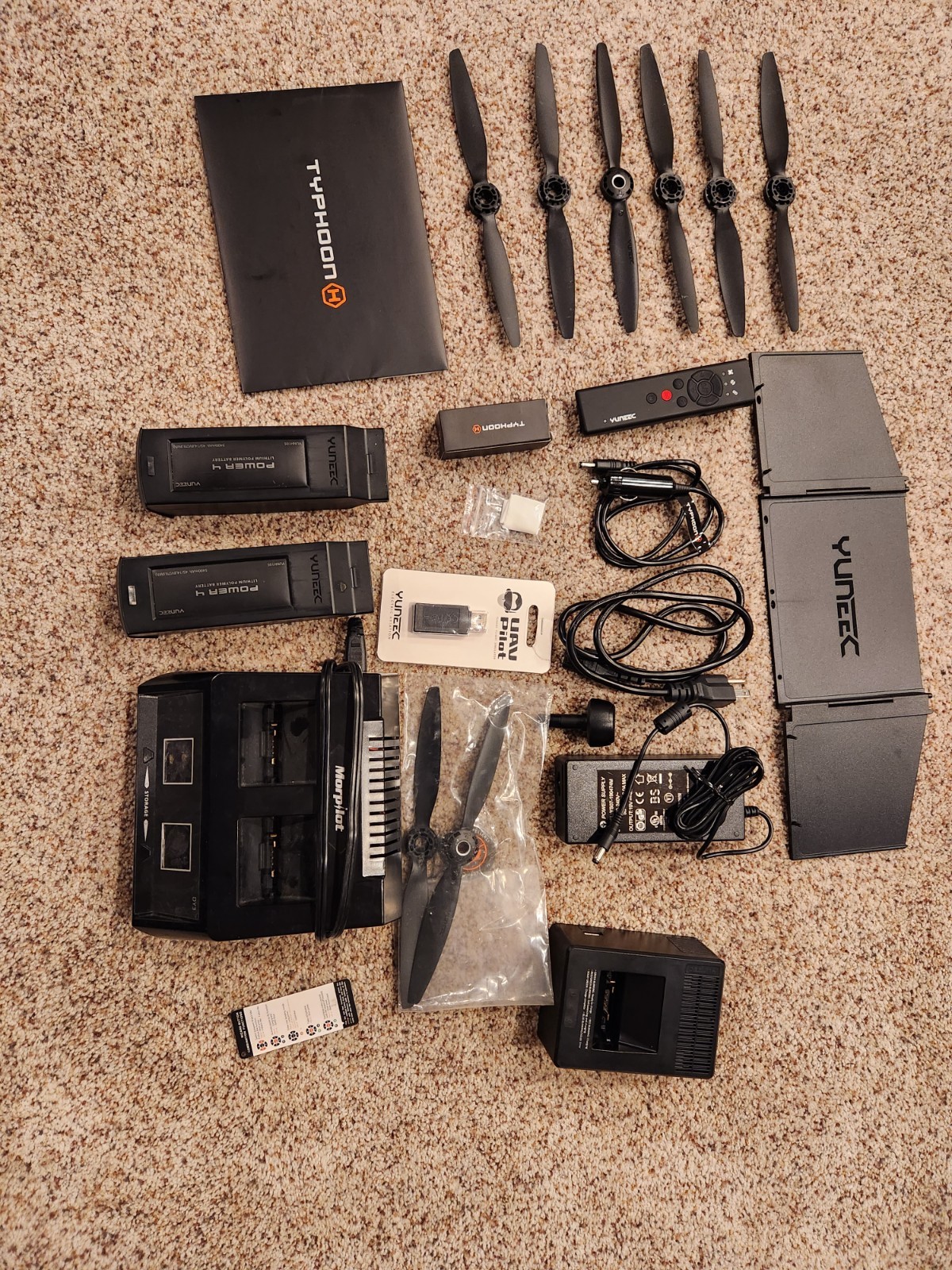 Yuneec Typhoon H Drone Bundle and ST16S Controller