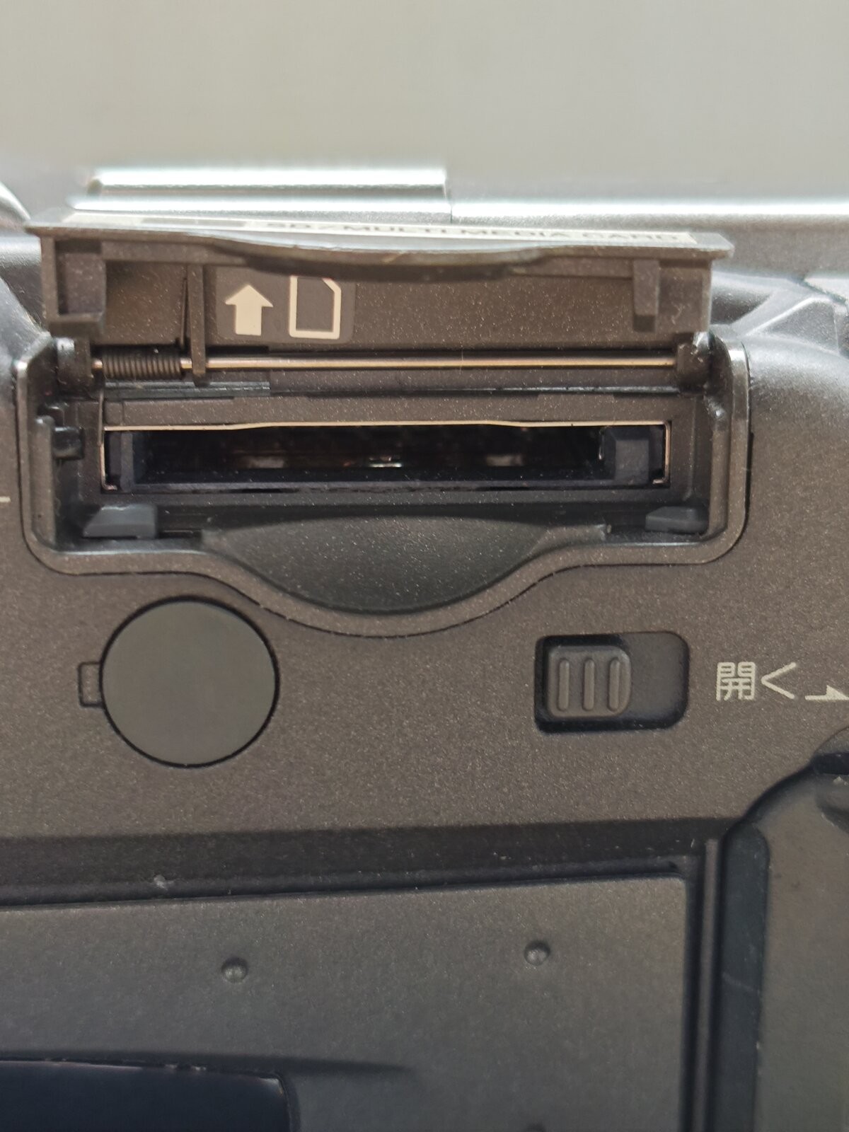 VY1130190 Panasonic NV-MX2000 MiniDV Camcorder NTSC Tested w/ Charger