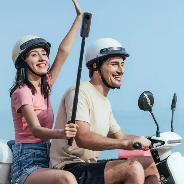 Insta360 2-In-1 Invisible Selfie Stick + Tripod Black