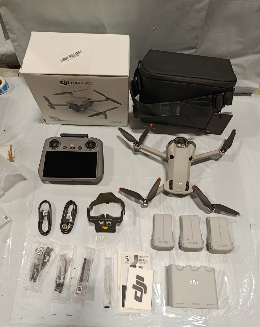 DJI Mini 4 Pro Fly More Combo Plus DJI RC 2 4K HDR Drone 45min 360 Obstacle