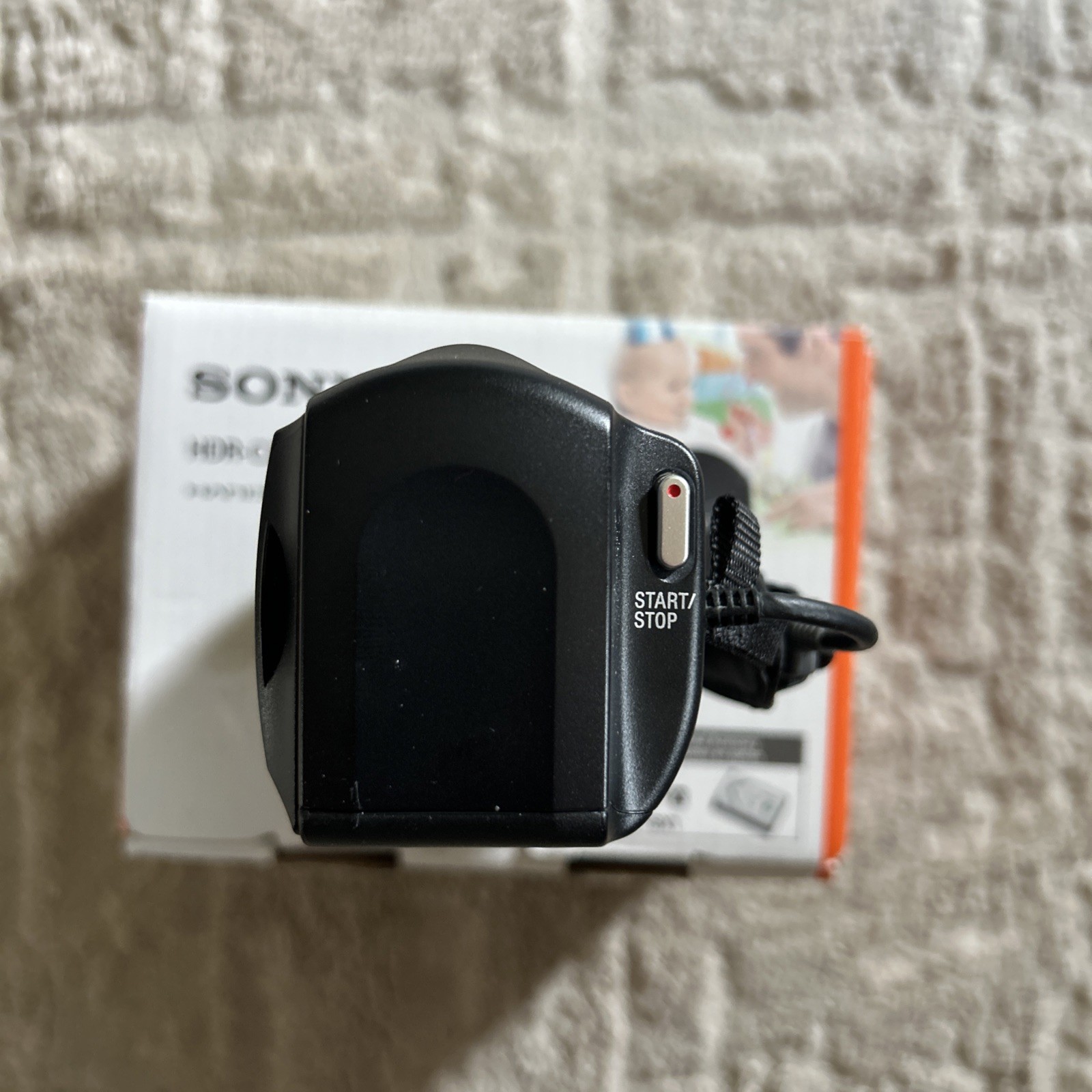 Sony CX240 Handycam Video Camera 54x Zoom 9.2MP 1080p Full HD