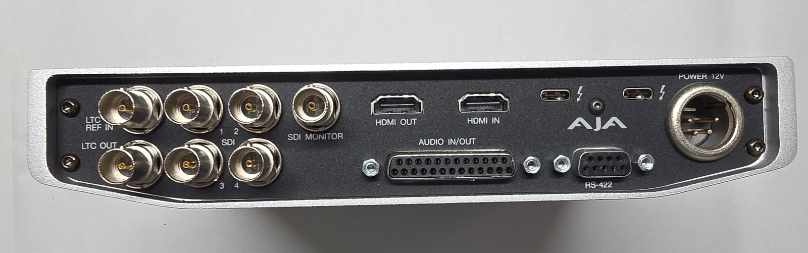 AJA IO 4K PLUS THUNDERBOLT 3 Kit With Box