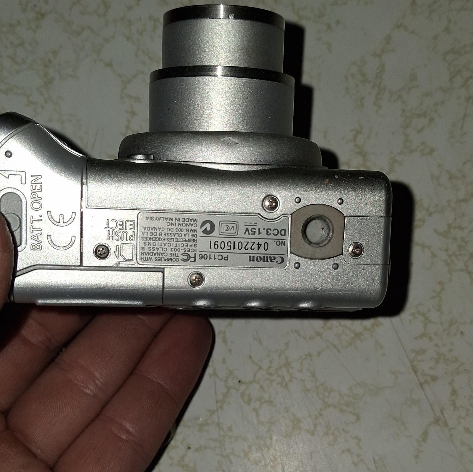 Canon PowerShot A520 Silver Compact Camera 4MP 4x Zoom 1.8in USB AA Date
