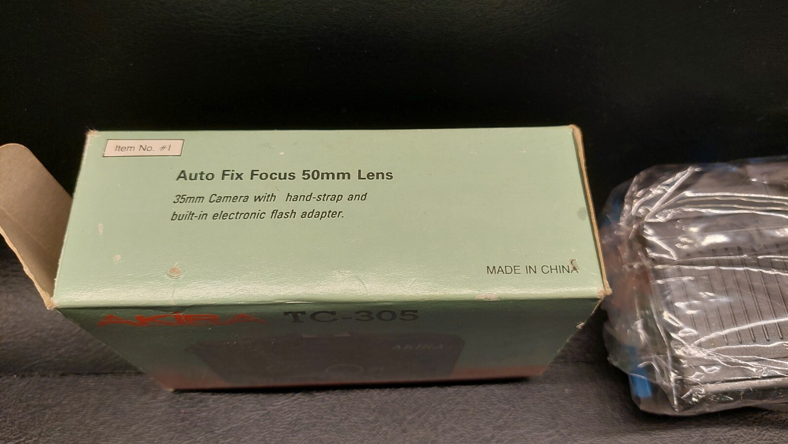 Vintage Blue Akira TC-305 35mm Camera Auto Fix Focus Open Box