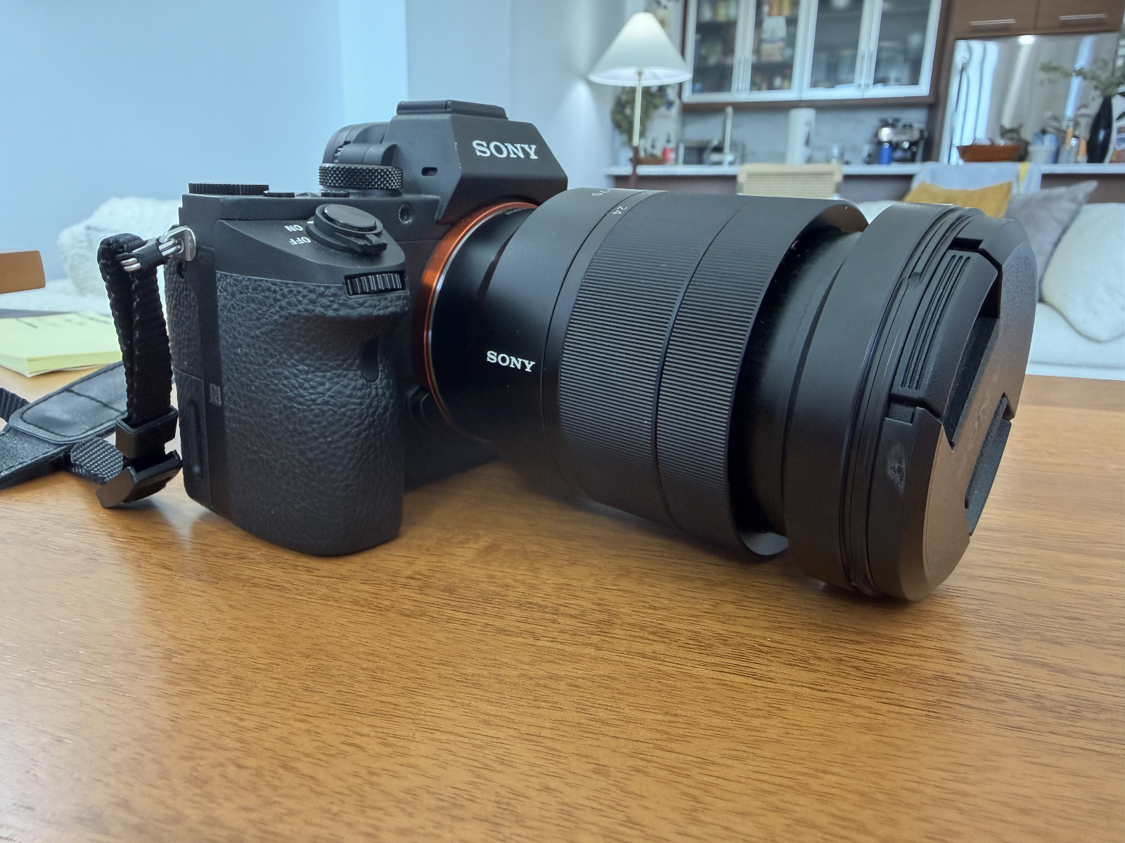 Sony Alpha a7 II ILCE-7M2 24MP Full-Frame Mirrorless + FE 24-70mm f/4 ZA OSS
