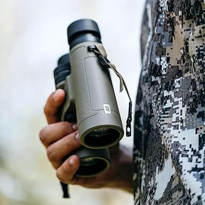 Bushnell R3 10x42mm Binoculars R3-1042 Harness & Combo Kit Lifetime Warranty