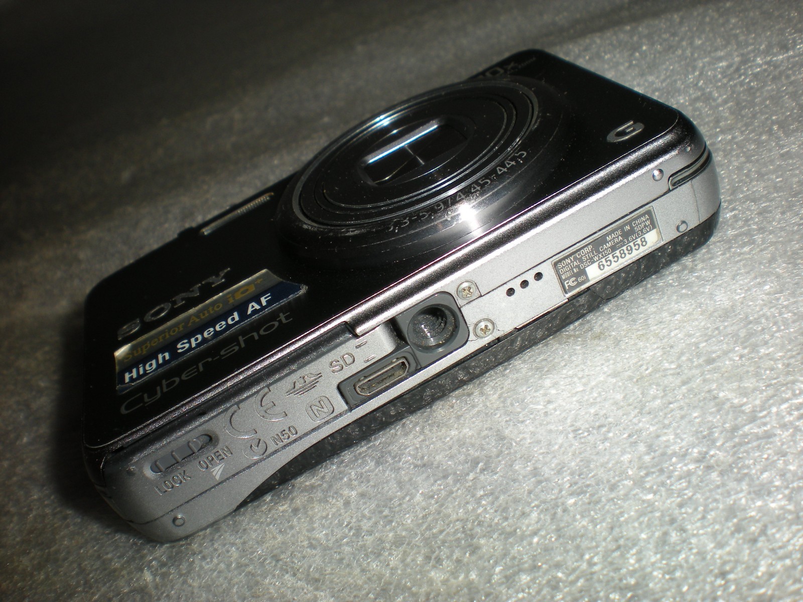 READ DESCRIPTION Sony Cybershot DSC-WX150 10X Optical Zoom 18.2MP Digital Camera