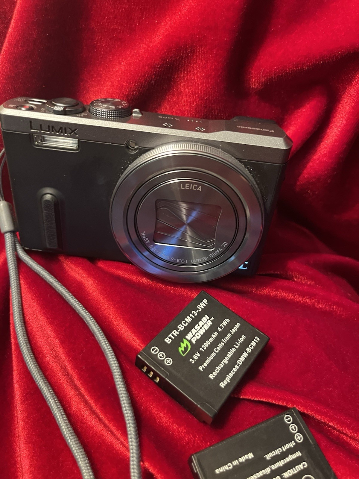 Panasonic LUMIX DMC ZS40 18.1MP Digital Camera 30x Zoom WiFi GPS 3 Batts Case