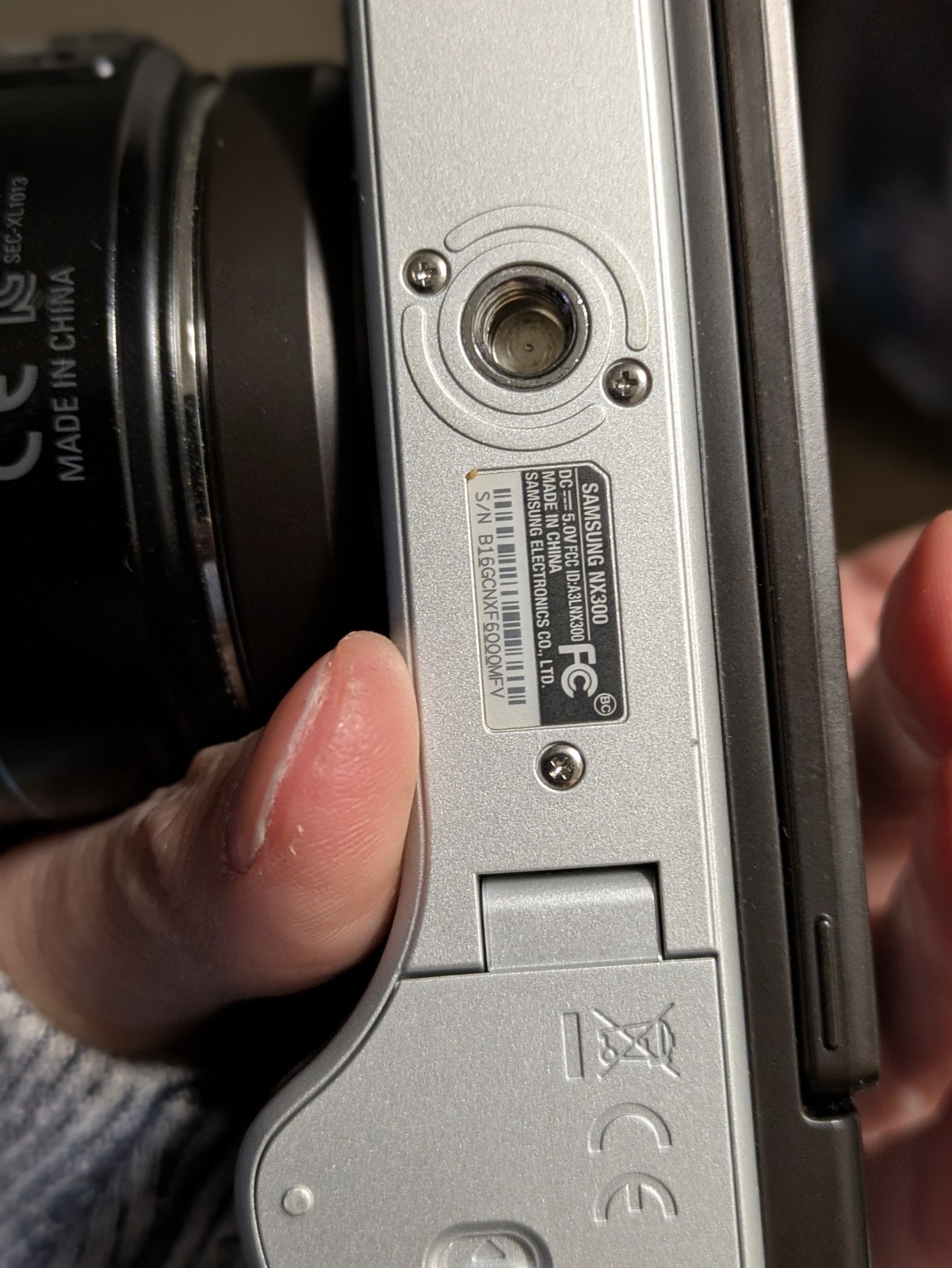 Samsung NX300 20.3MP CMOS Smart WiFi Digital Camera with 20-50mm Lens – Brown