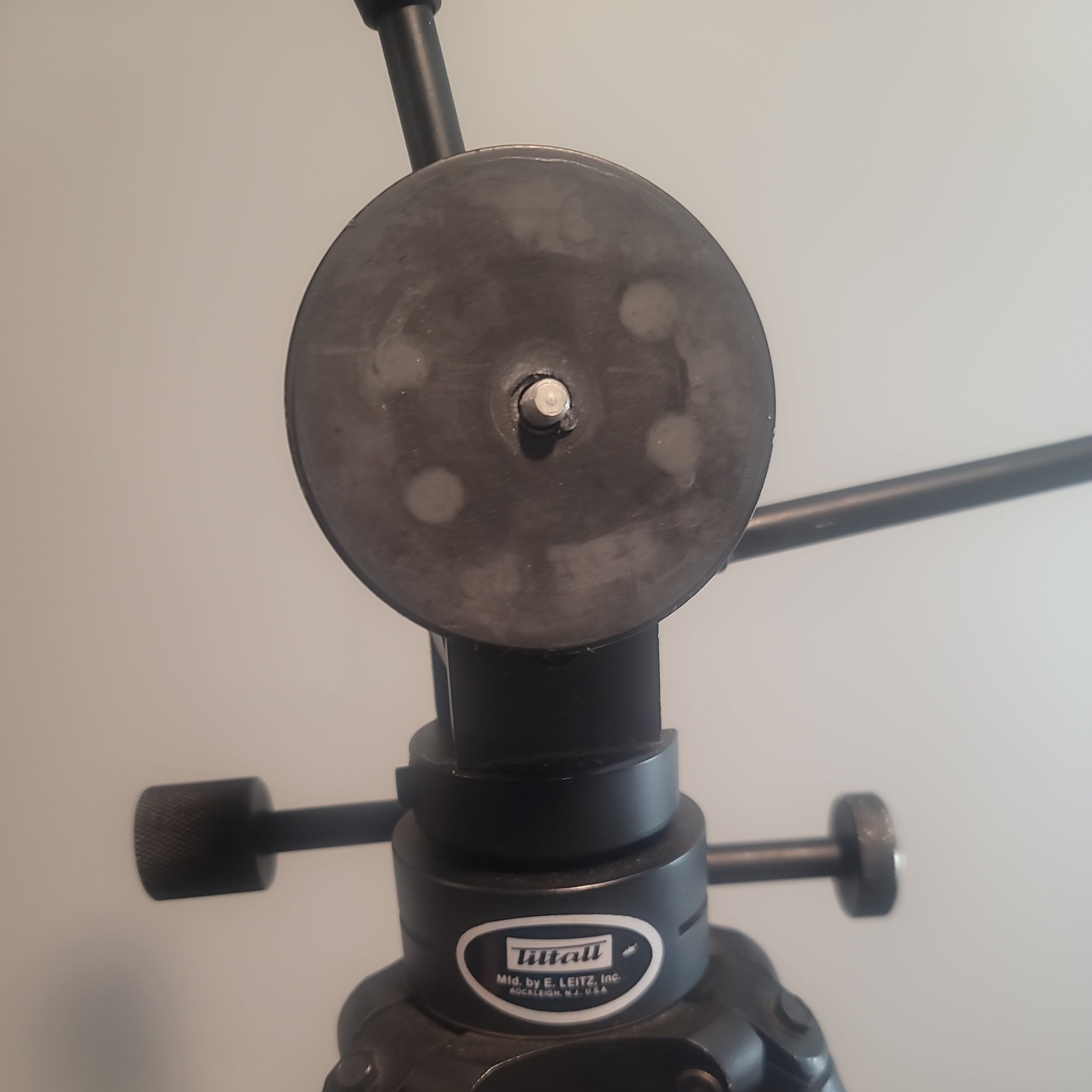 Tiltall Professional Tripod made by E Leitz, Rockleigh, NJ. USA Pan Tilt Head