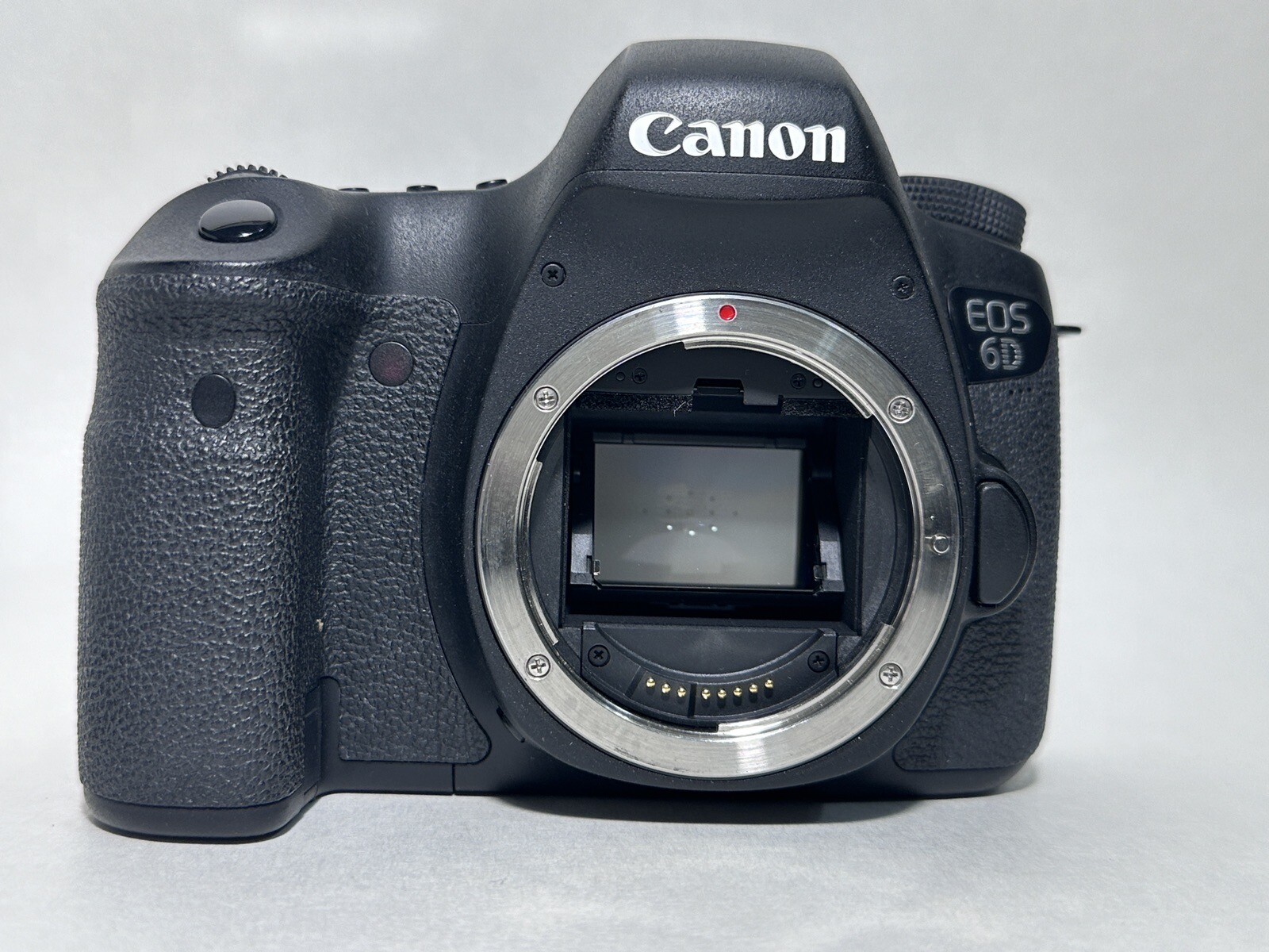 Canon EOS 6D DSLR Camera with zoom lens, speedlight, original package