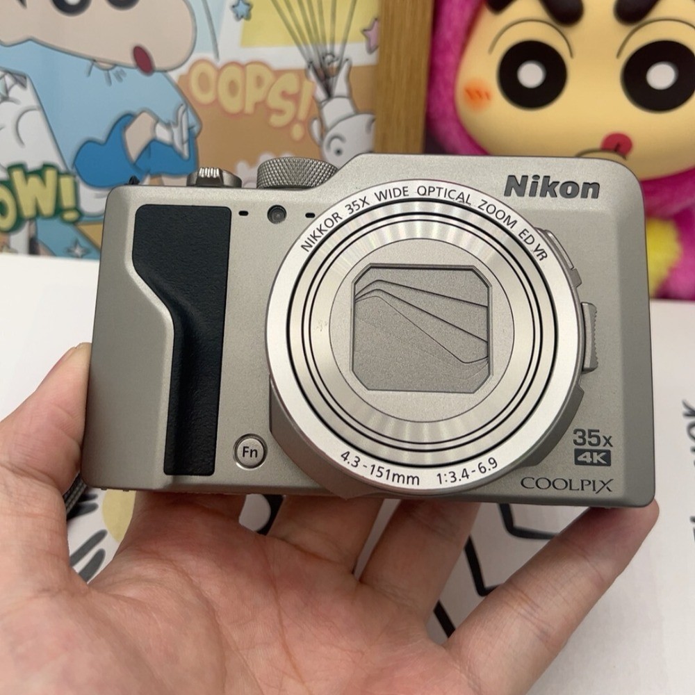 Nikon COOLPIX A1000 Digital Camera 16MP 35x Optical Zoom Silver Bluetooth&Wi-Fi
