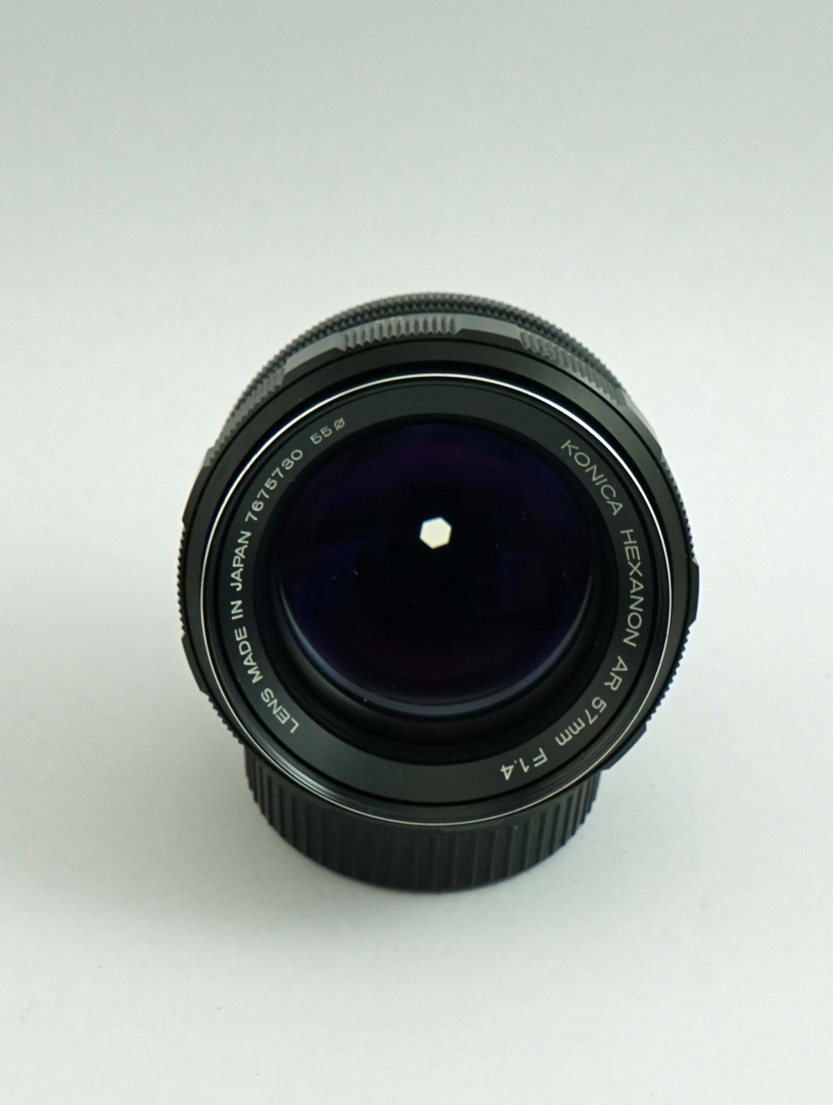 Konica Hexanon AR 57mm F1.4 – APERTURE ISSUE