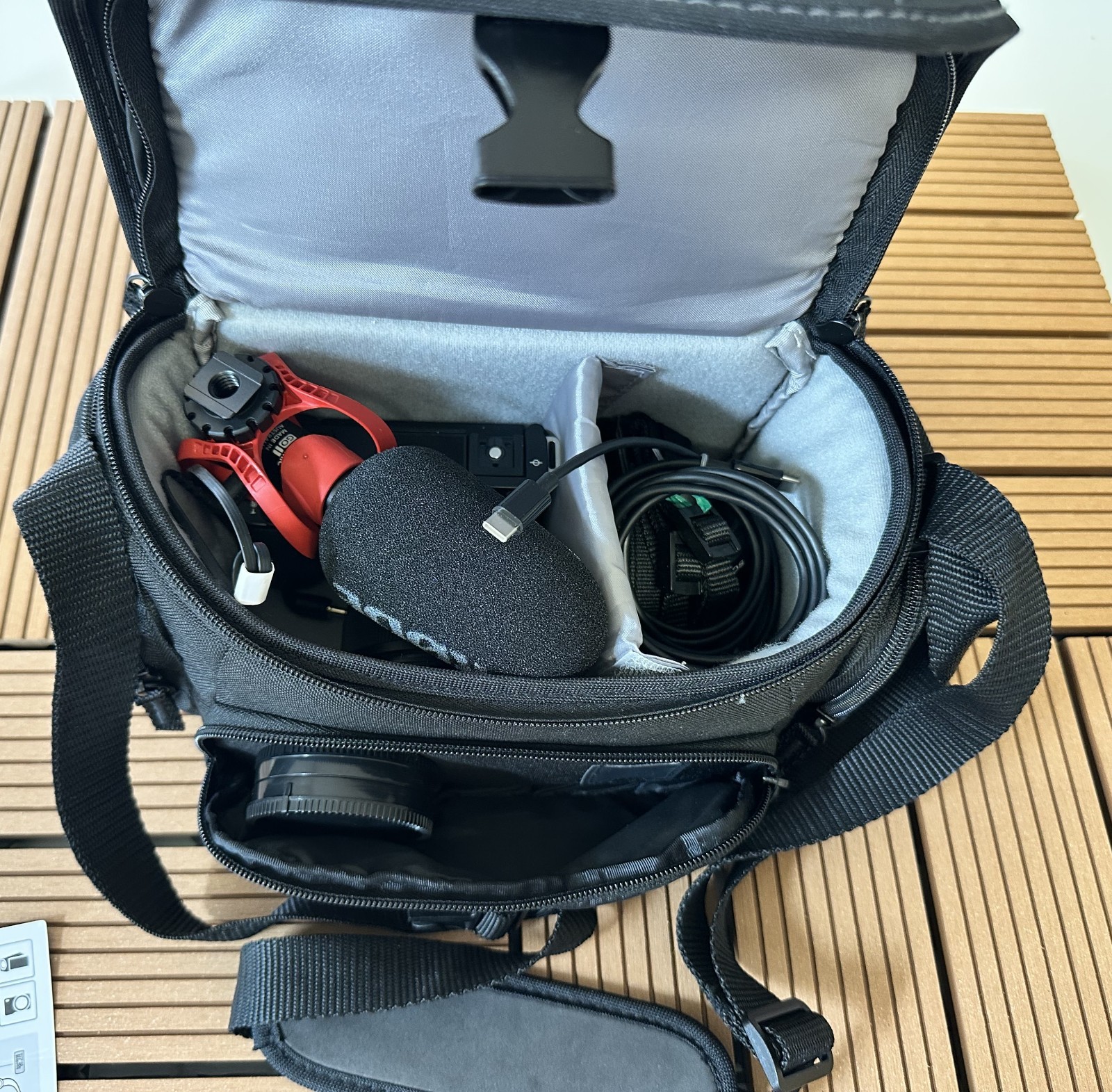 Sony Alpha ZV-E10 Mirrorless with Sony E11 F1.8 Wide Lens & Rode VideoMic GO II