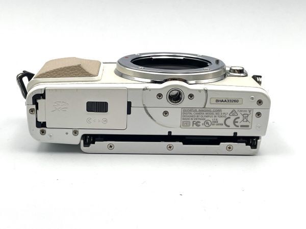 OLYMPUS PEN lite E-PL7 Body White